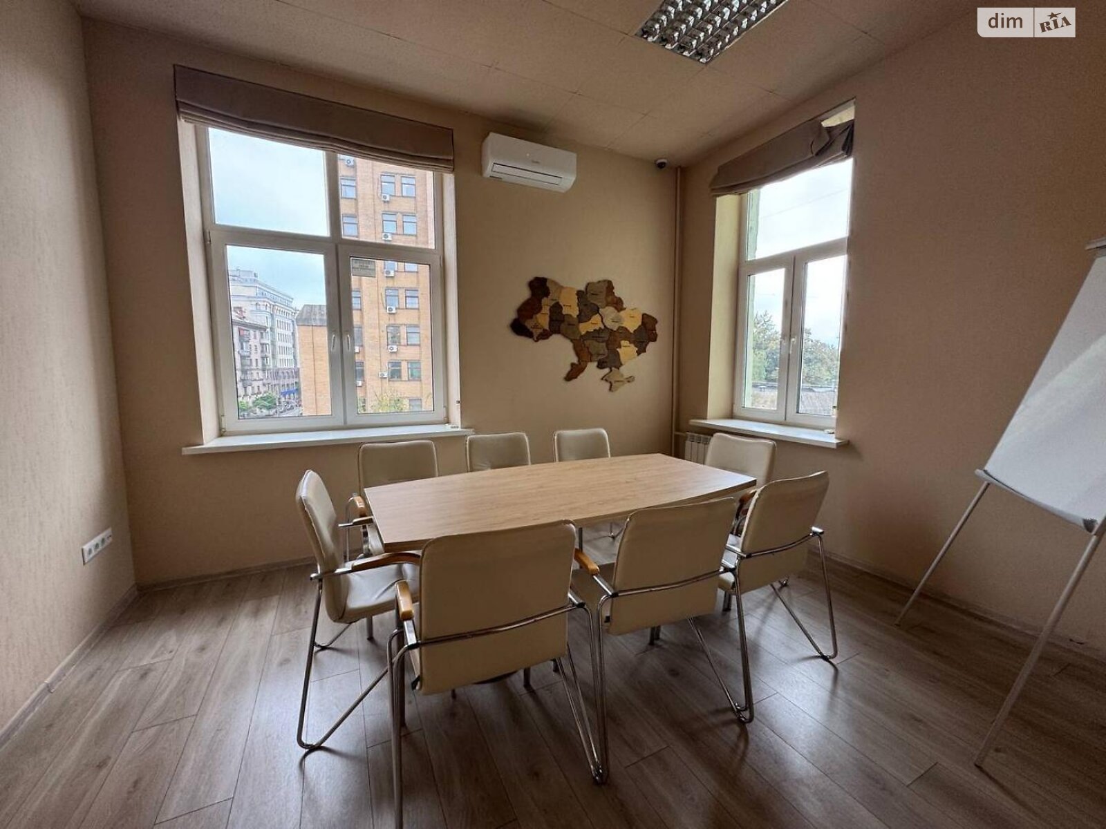 Аренда офисного помещения в Киеве, Александра Конисского (Тургеневская) улица 82, помещений - 12, этаж - 5 фото 1 Аренда офисного помещения в Киеве, Александра Конисского (Тургеневская) улица 82, помещений - 12, этаж - 5 фото 1