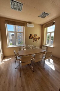 Аренда офисного помещения в Киеве, Александра Конисского (Тургеневская) улица 82, помещений - 12, этаж - 5 фото 2 Аренда офисного помещения в Киеве, Александра Конисского (Тургеневская) улица 82, помещений - 12, этаж - 5 фото 2