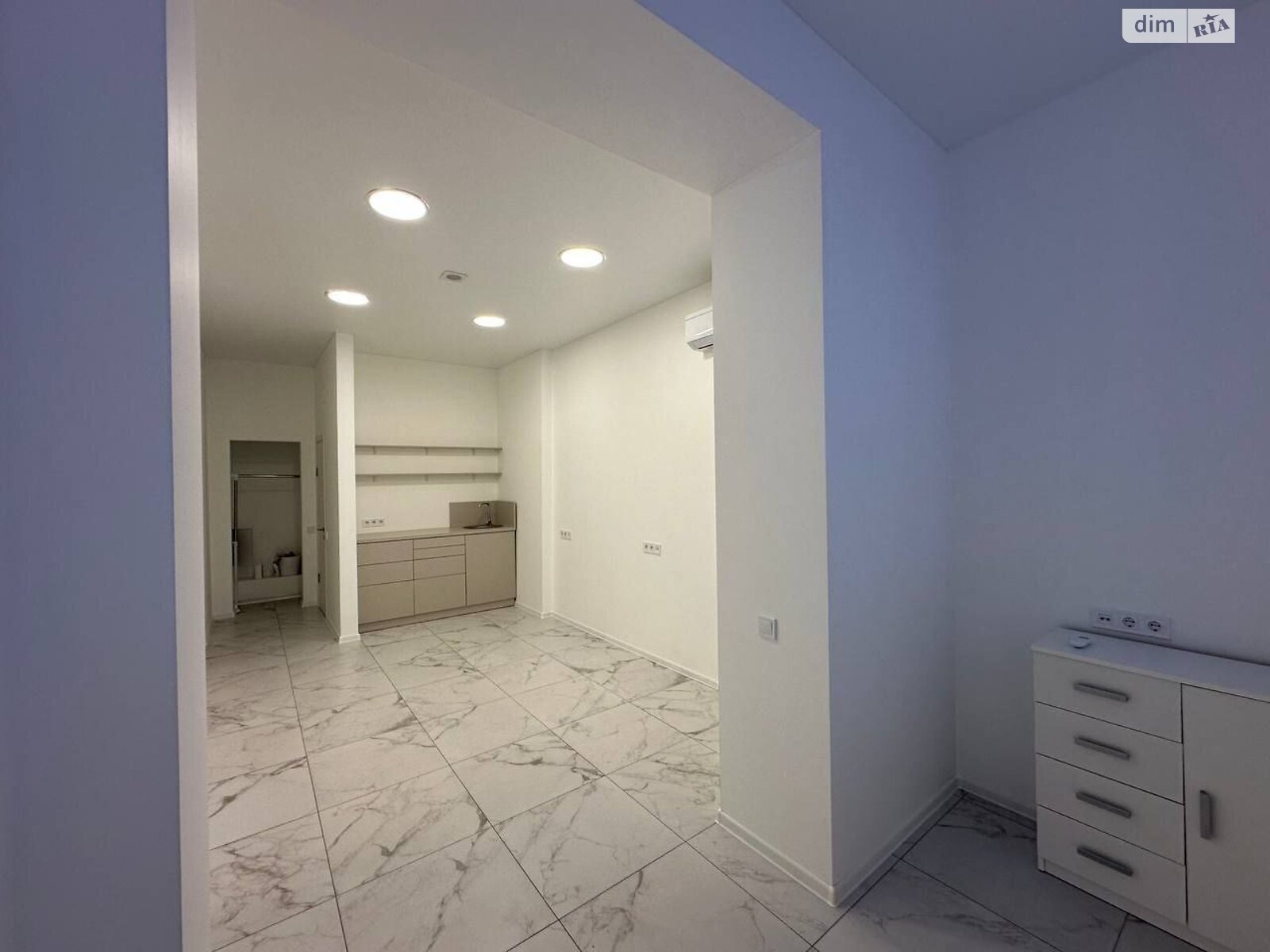 Аренда офисного помещения в Киеве, Дмитриевская улица 9-11, помещений -, этаж - 1 фото 1 Аренда офисного помещения в Киеве, Дмитриевская улица 9-11, помещений -, этаж - 1 фото 1