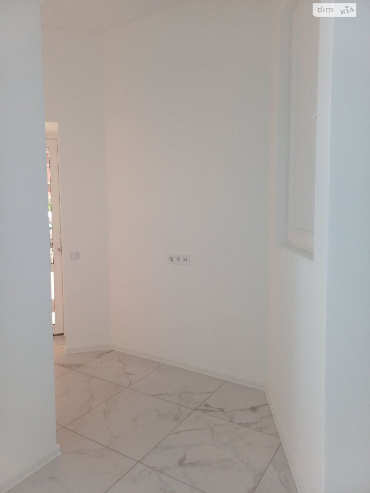 Аренда офисного помещения в Киеве, Дмитриевская улица 9-11, помещений -, этаж - 1 фото 1 Аренда офисного помещения в Киеве, Дмитриевская улица 9-11, помещений -, этаж - 1 фото 1