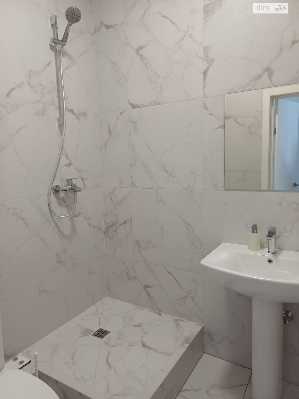 Аренда офисного помещения в Киеве, Дмитриевская улица 9-11, помещений -, этаж - 1 фото 1 Аренда офисного помещения в Киеве, Дмитриевская улица 9-11, помещений -, этаж - 1 фото 1