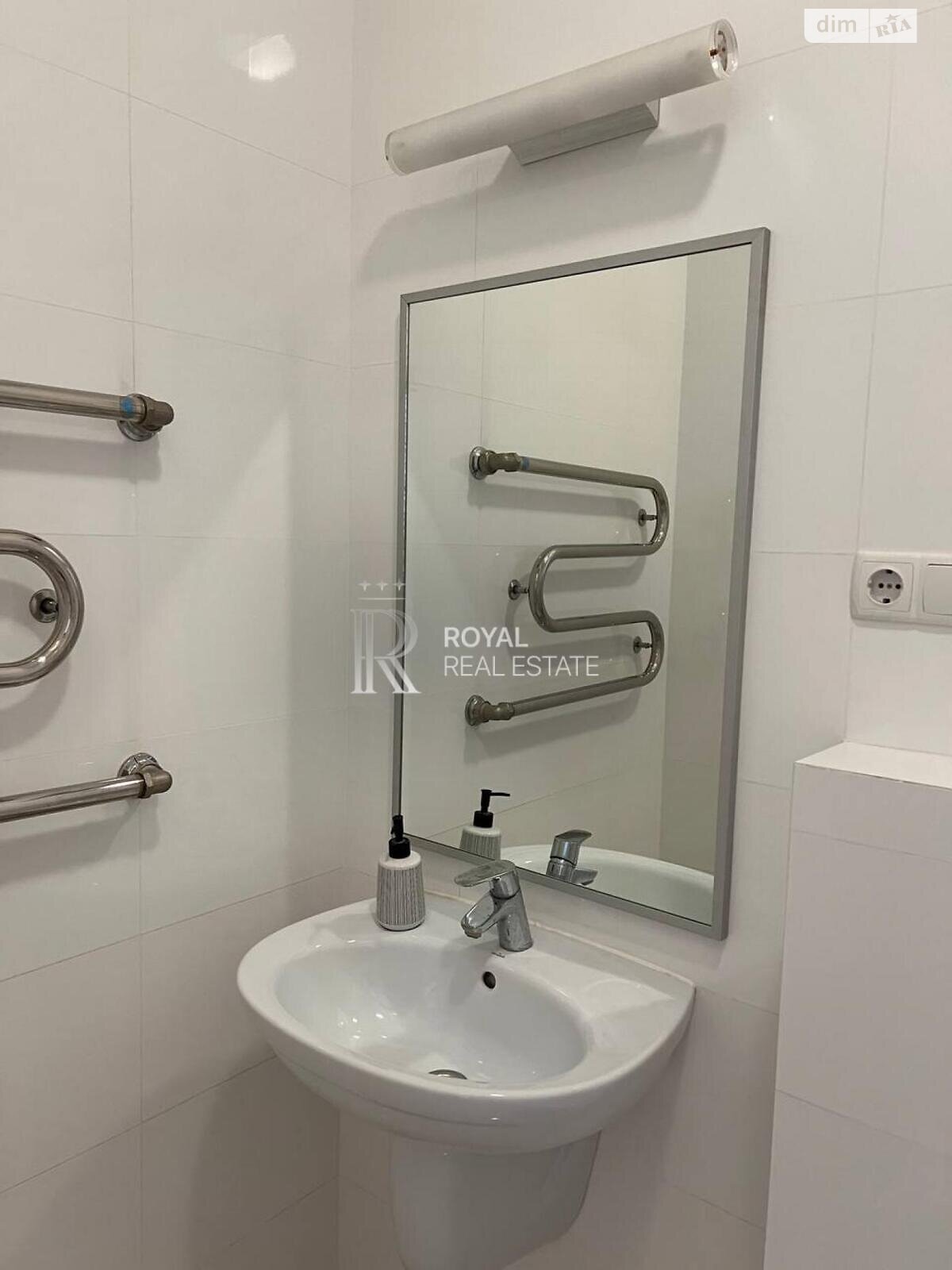 Аренда офисного помещения в Киеве, Павловская улица, помещений - 4, этаж - 11 фото 1 Аренда офисного помещения в Киеве, Павловская улица, помещений - 4, этаж - 11 фото 1