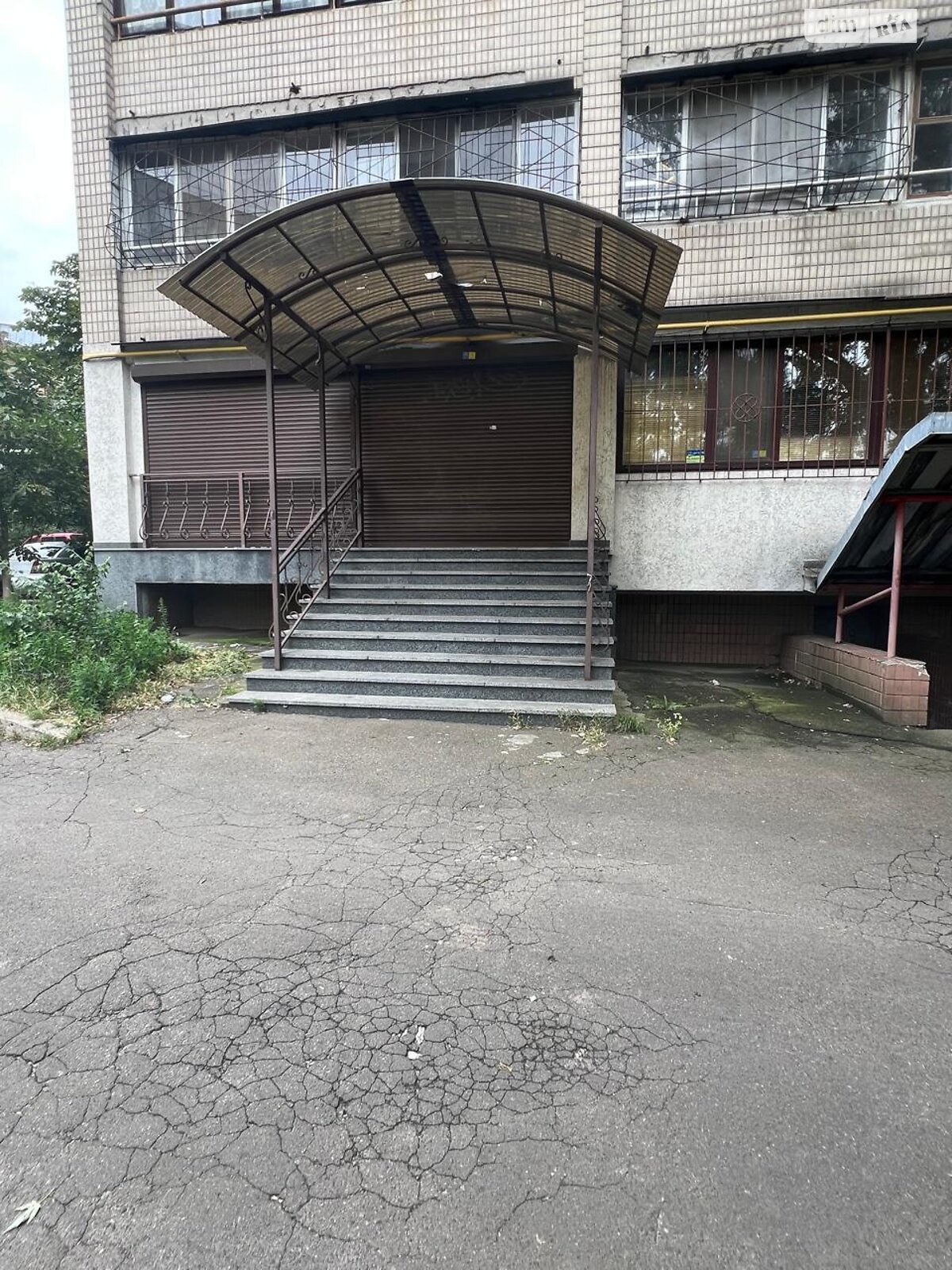 Аренда офисного помещения в Киеве, Сечевых Стрельцов (Артема) улица 59А, помещений - 3, этаж - 1 фото 1