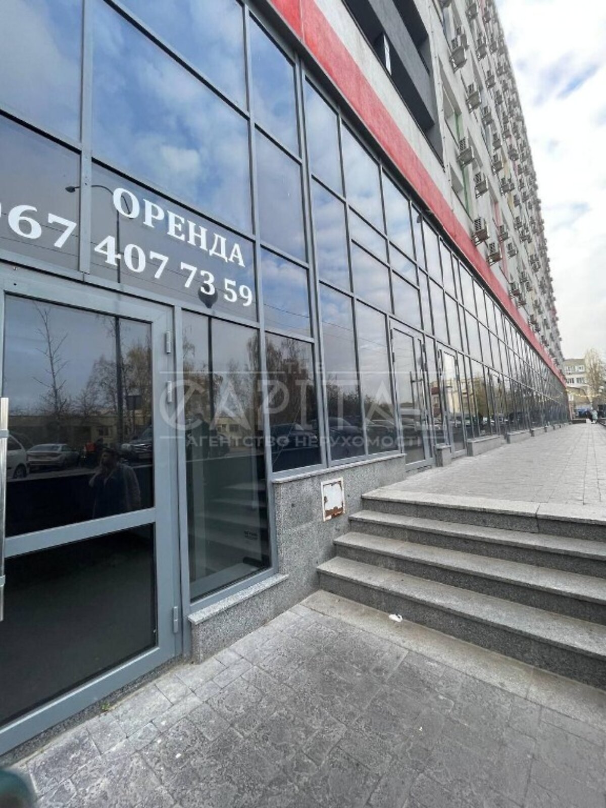 Аренда офисного помещения в Киеве, Машиностроительная улица 39, помещений - 12, этаж - 1 фото 1