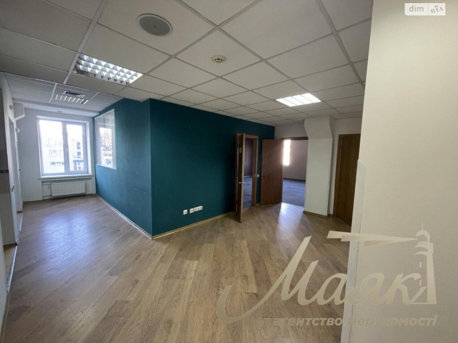 Аренда офисного помещения в Киеве, Линейная улица 17, помещений - 7, этаж - 4 фото 1