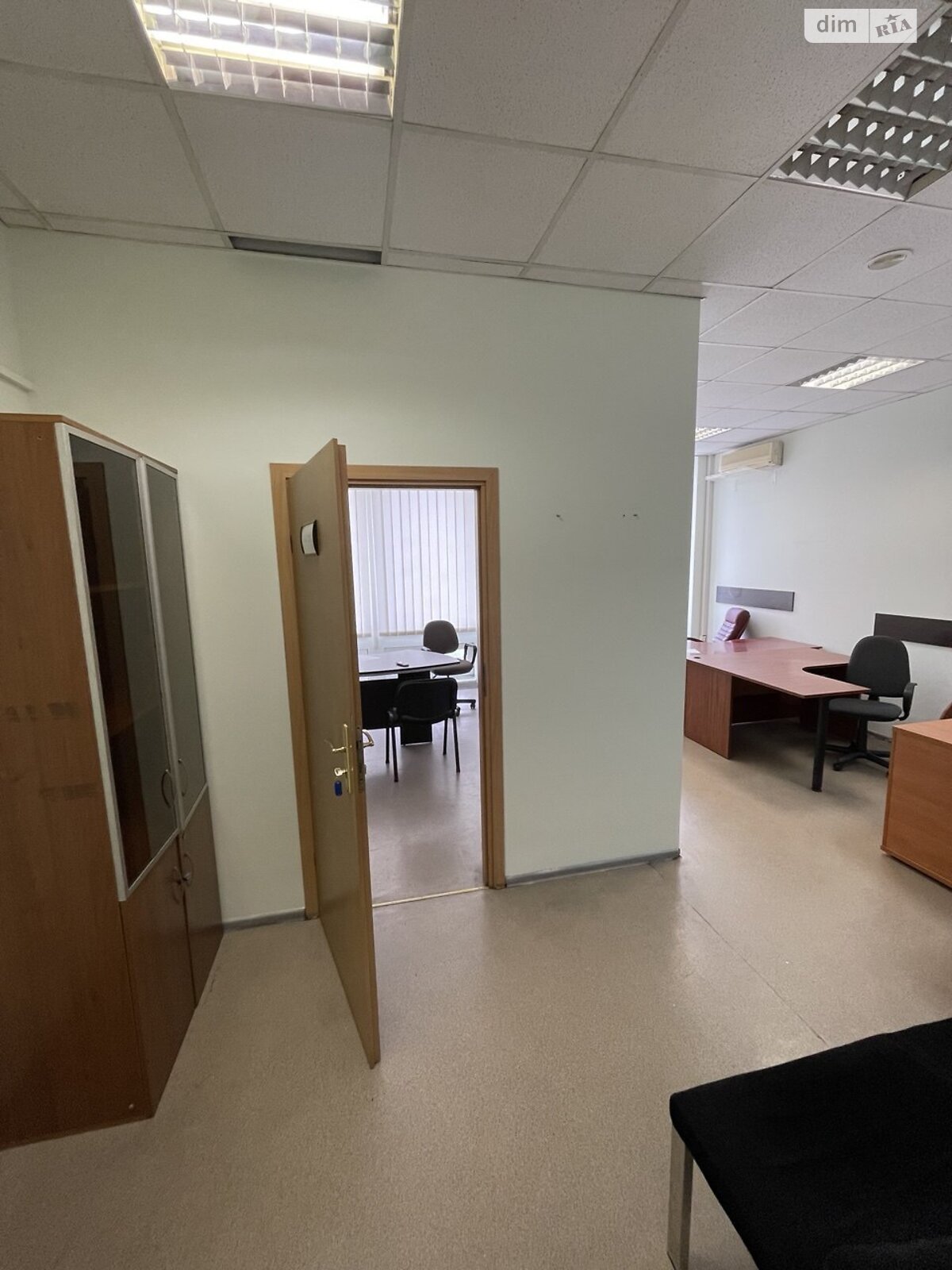 Оренда офісного приміщення в Києві, Митрополита Василя Липківського (Урицького) вулиця 45, приміщень - 2, поверх - 3 фото 1