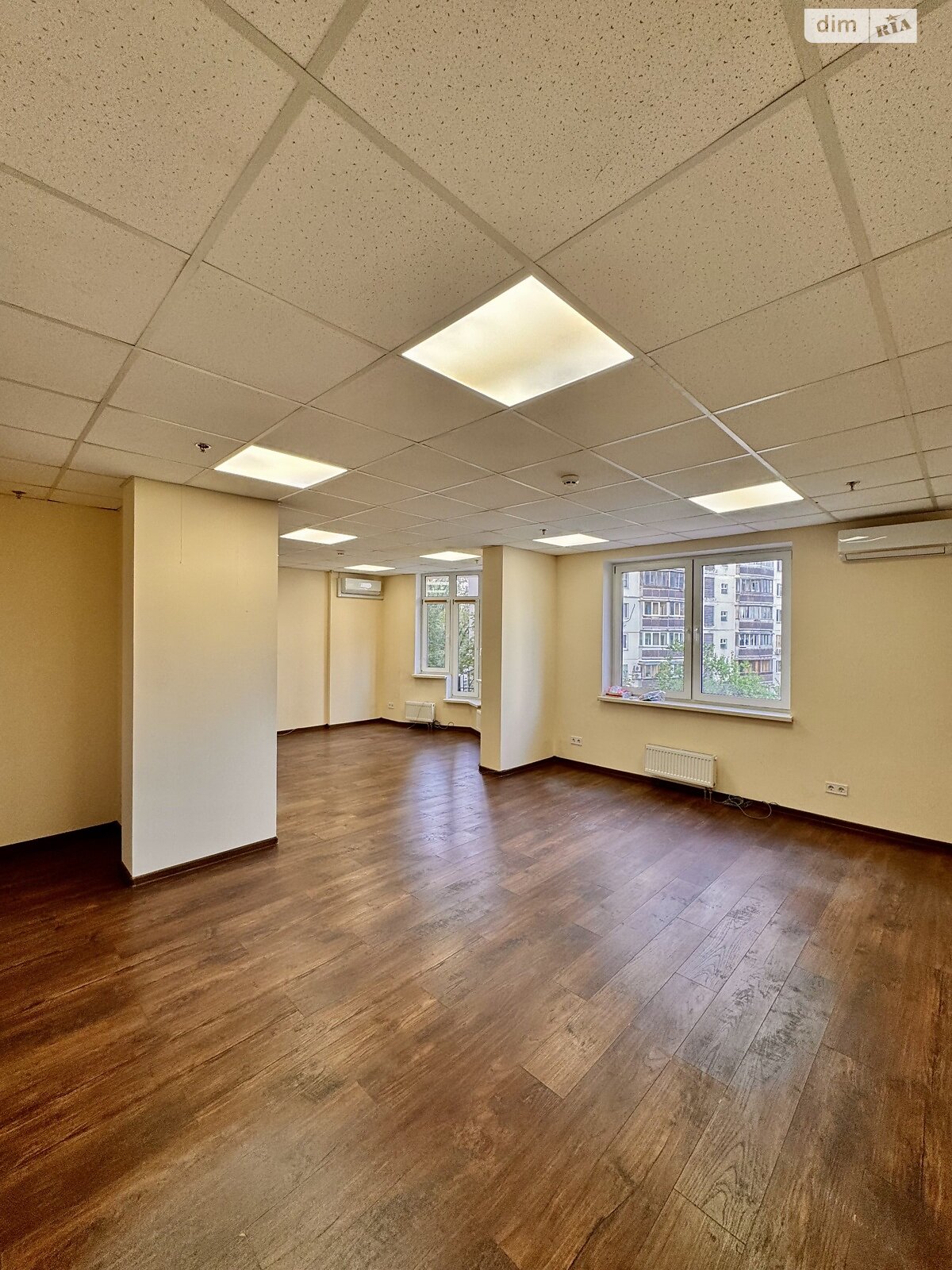 Аренда офисного помещения в Киеве, Митрополита Василия Липковского (Урицкого) улица 18, помещений - 10, этаж - 4 фото 1 Аренда офисного помещения в Киеве, Митрополита Василия Липковского (Урицкого) улица 18, помещений - 10, этаж - 4 фото 1