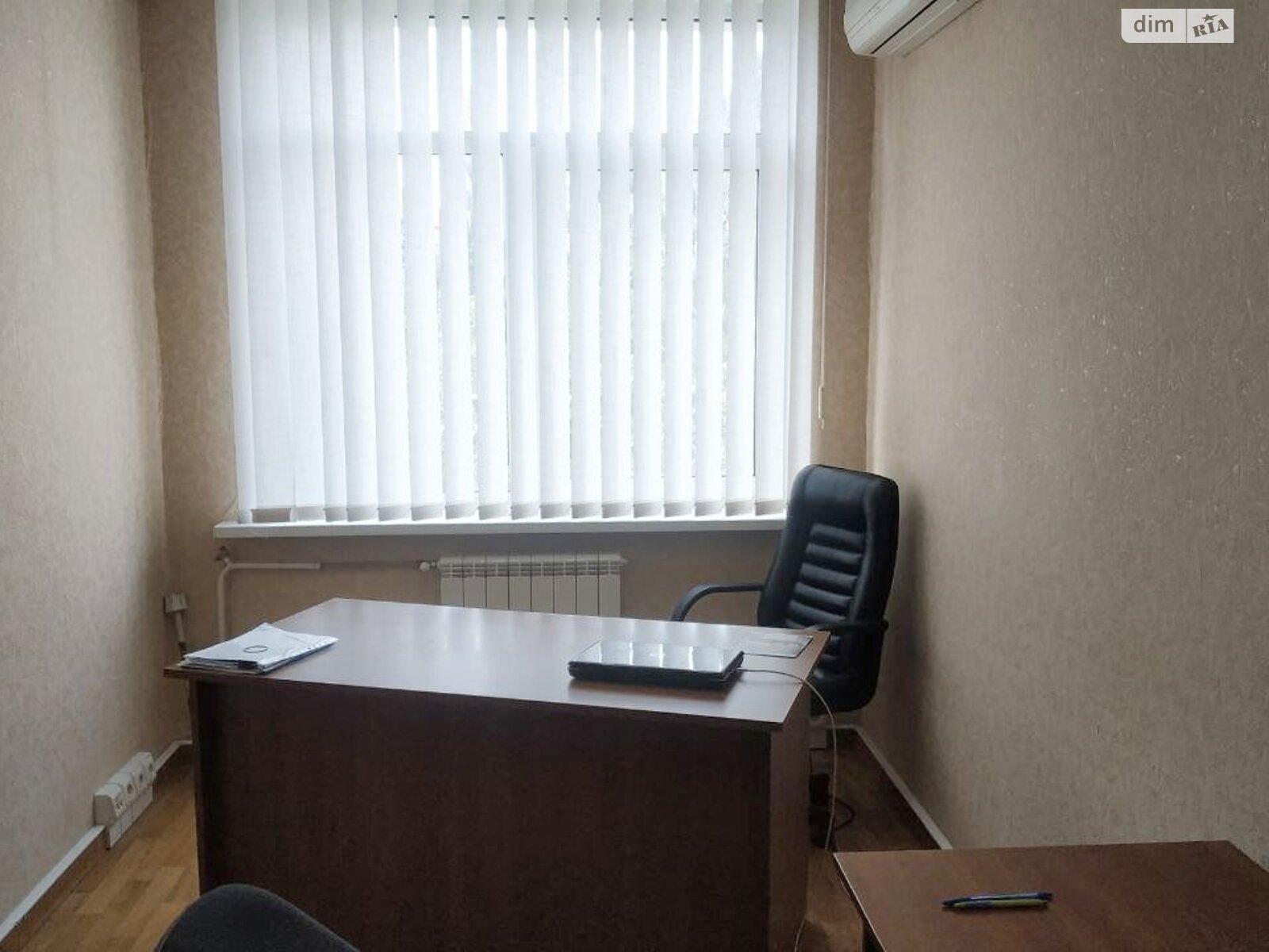 Оренда офісного приміщення в Києві, Березнева вулиця, приміщень - 2, поверх - 3 фото 1 Оренда офісного приміщення в Києві, Березнева вулиця, приміщень - 2, поверх - 3 фото 1