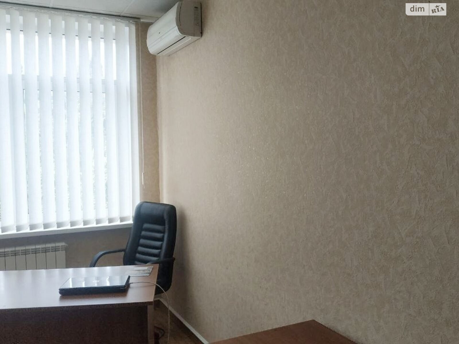 Оренда офісного приміщення в Києві, Березнева вулиця, приміщень - 2, поверх - 3 фото 1 Оренда офісного приміщення в Києві, Березнева вулиця, приміщень - 2, поверх - 3 фото 1