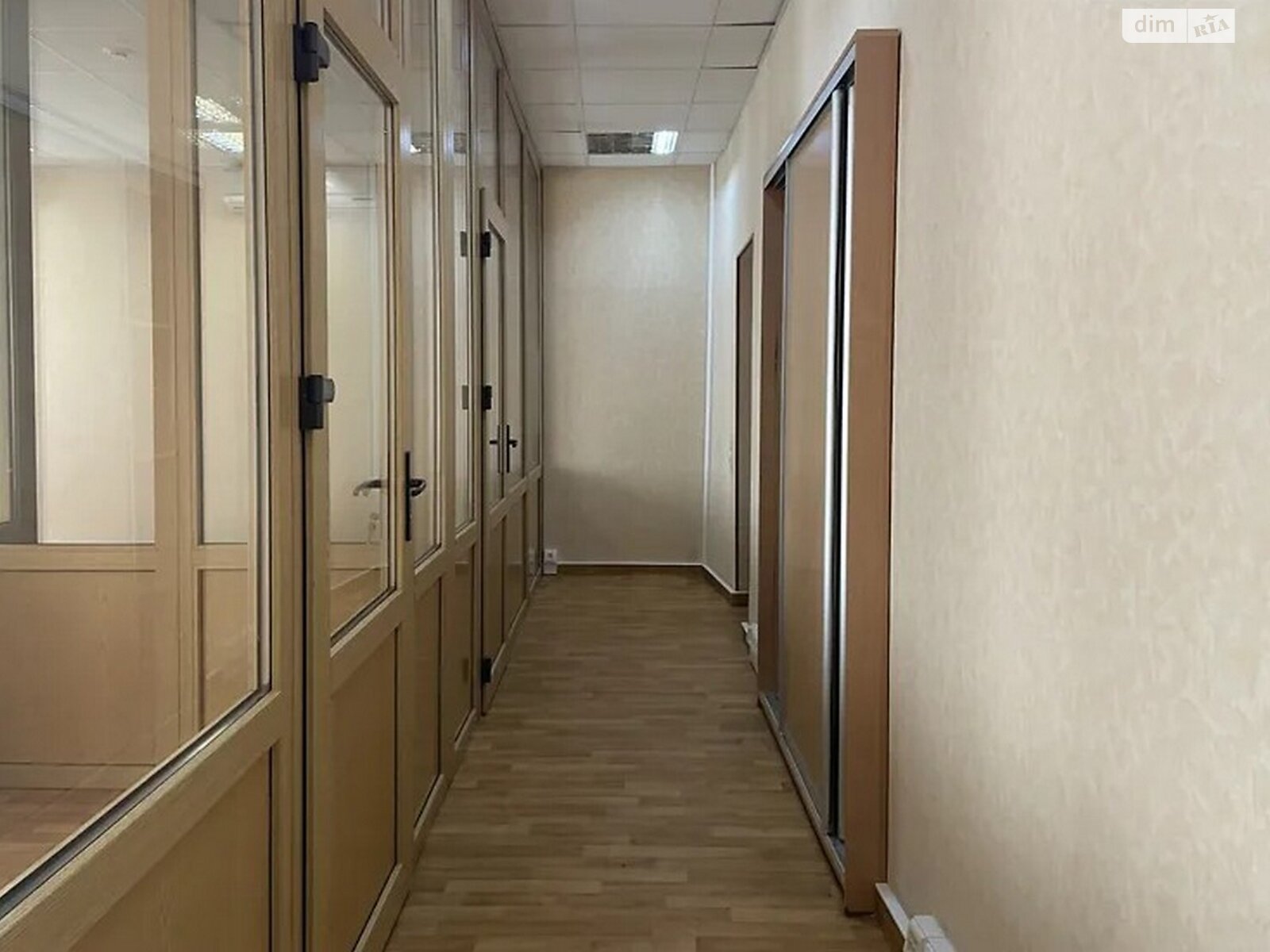 Оренда офісного приміщення в Києві, Березнева вулиця, приміщень - 5, поверх - 2 фото 1 Оренда офісного приміщення в Києві, Березнева вулиця, приміщень - 5, поверх - 2 фото 1
