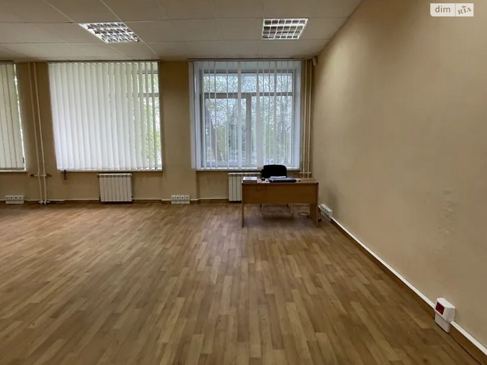 Оренда офісного приміщення в Києві, Березнева вулиця, приміщень - 5, поверх - 2 фото 1 Оренда офісного приміщення в Києві, Березнева вулиця, приміщень - 5, поверх - 2 фото 1