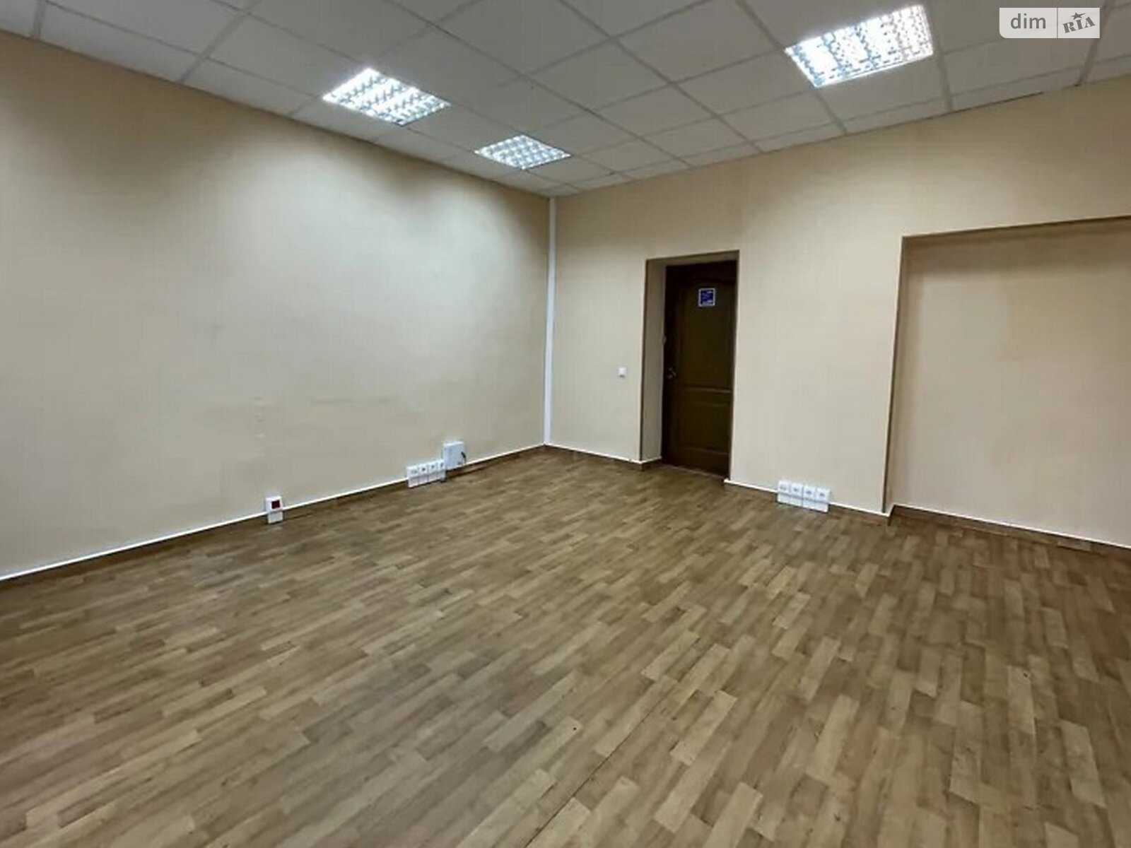 Оренда офісного приміщення в Києві, Березнева вулиця, приміщень - 5, поверх - 2 фото 1 Оренда офісного приміщення в Києві, Березнева вулиця, приміщень - 5, поверх - 2 фото 1