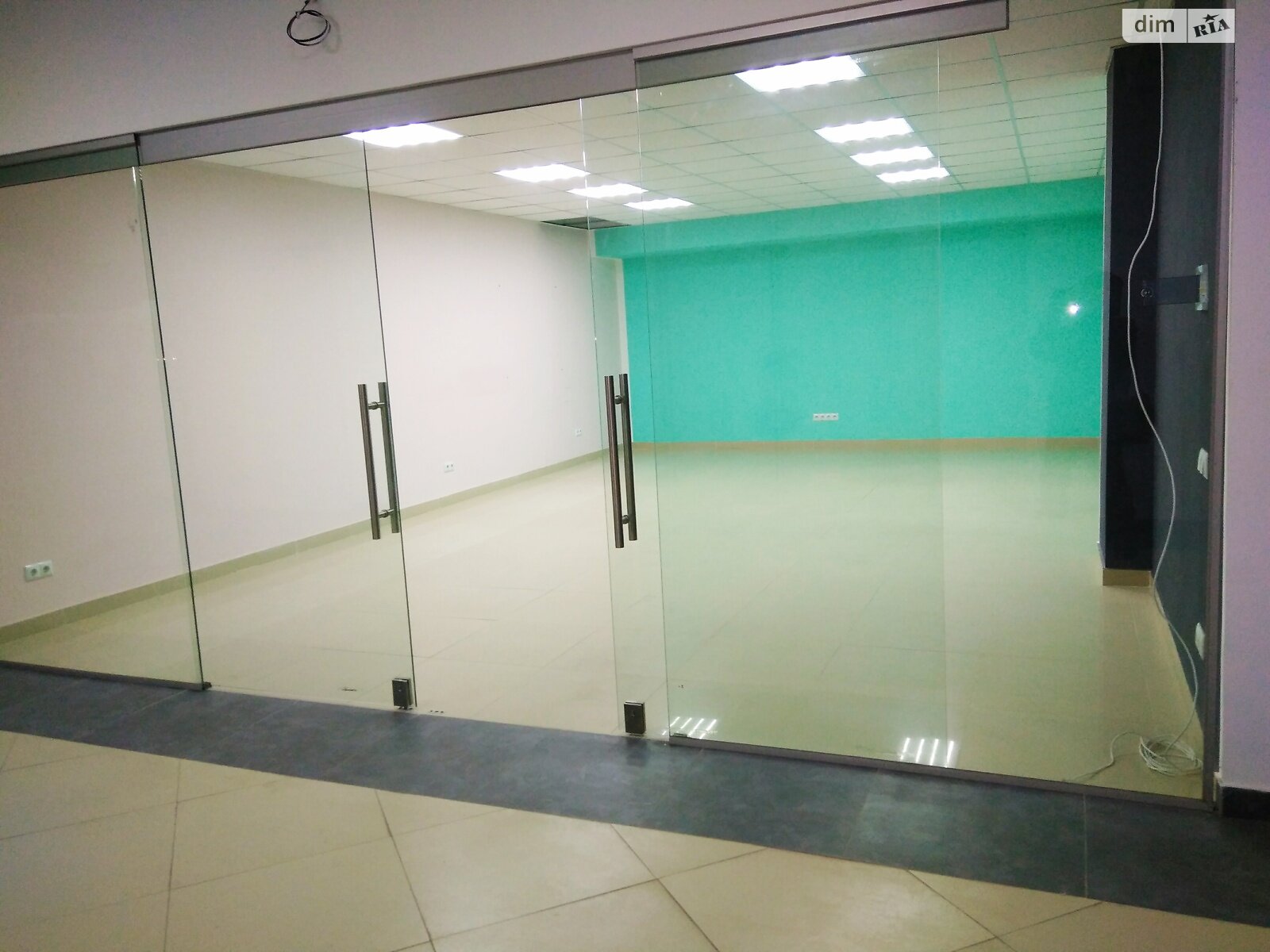 Аренда офисного помещения в Киеве, Харьковское шоссе 19, помещений - 1, этаж - 2 фото 1 Аренда офисного помещения в Киеве, Харьковское шоссе 19, помещений - 1, этаж - 2 фото 1