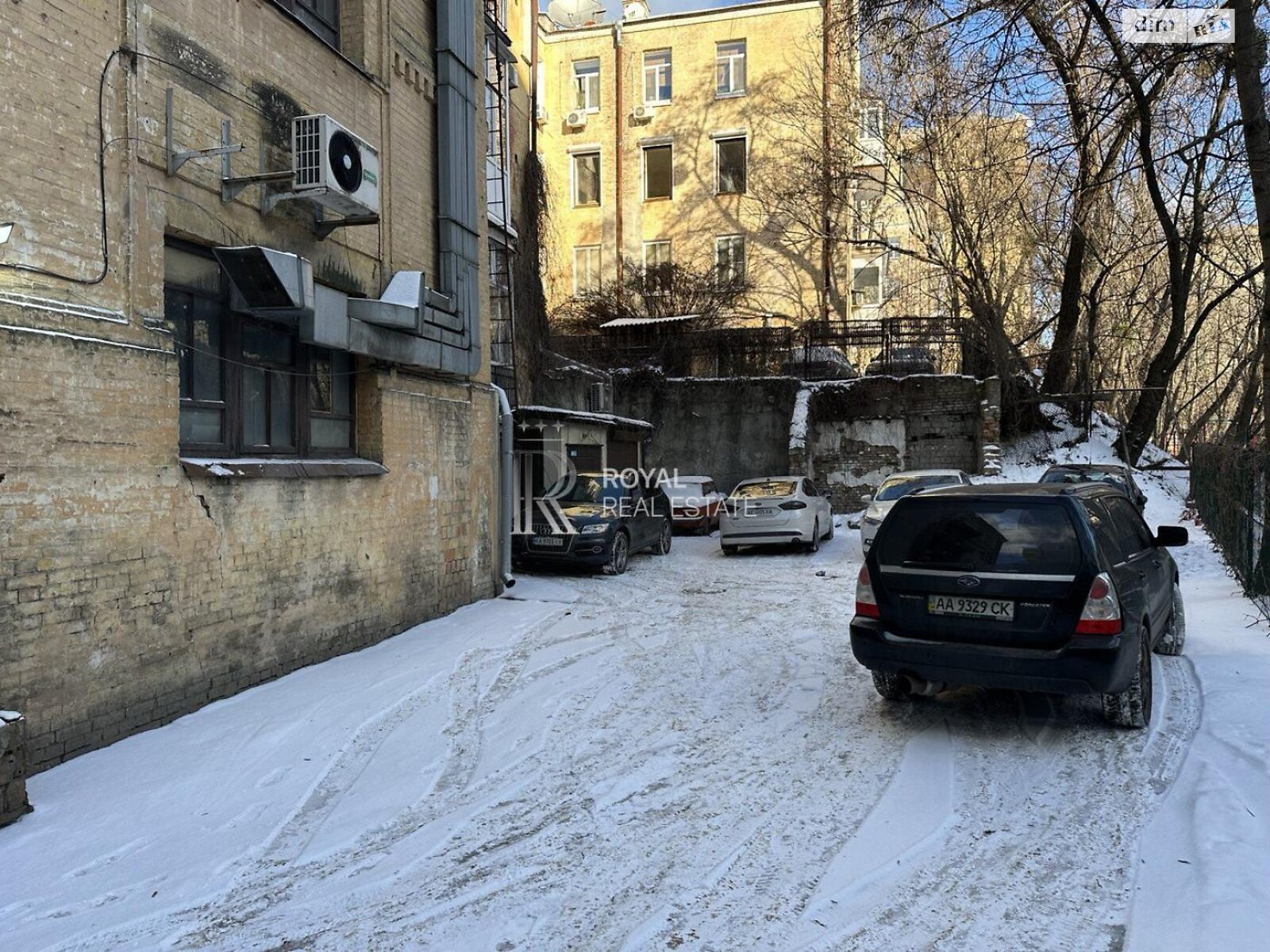 Аренда офисного помещения в Киеве, Костельная улица 4, помещений - 4, этаж - 1 фото 1 Аренда офисного помещения в Киеве, Костельная улица 4, помещений - 4, этаж - 1 фото 1