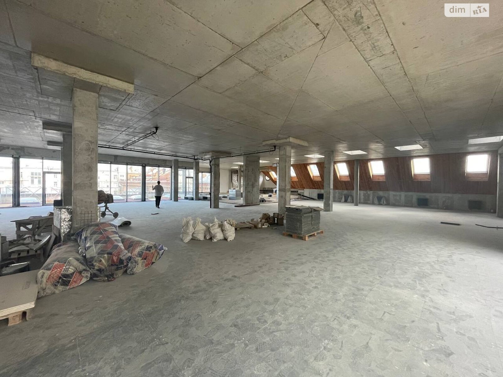 Аренда офисного помещения в Киеве, Прорезная улица 8, помещений - 1, этаж - 5 фото 1 Аренда офисного помещения в Киеве, Прорезная улица 8, помещений - 1, этаж - 5 фото 1