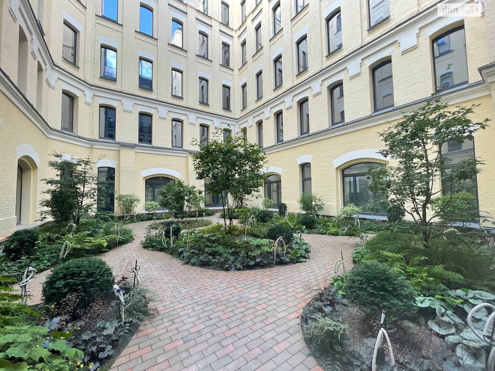 Аренда офисного помещения в Киеве, Прорезная улица 8, помещений - 7, этаж - 6 фото 1