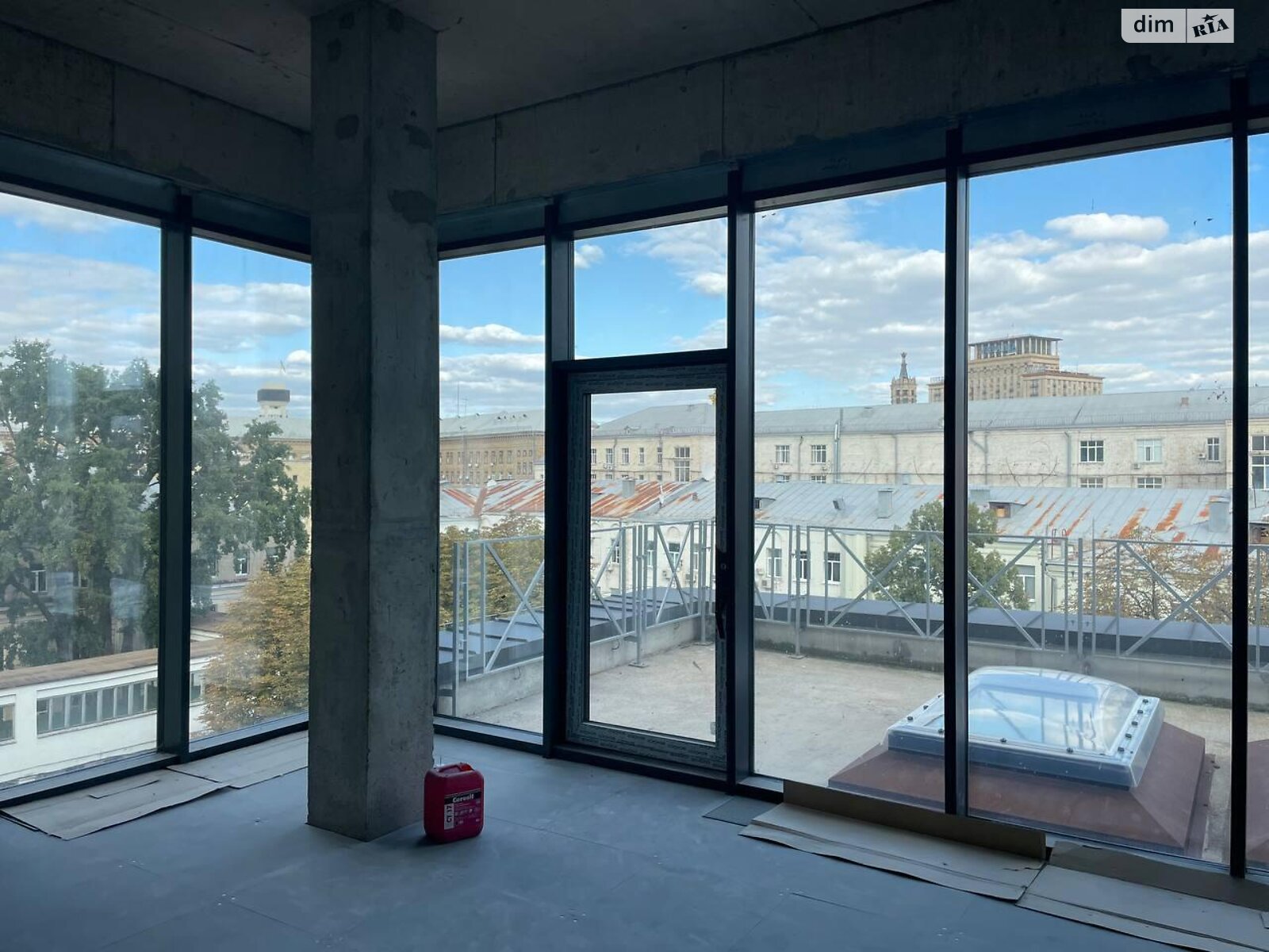 Аренда офисного помещения в Киеве, Прорезная улица 8, помещений - 3, этаж - 5 фото 1 Аренда офисного помещения в Киеве, Прорезная улица 8, помещений - 3, этаж - 5 фото 1