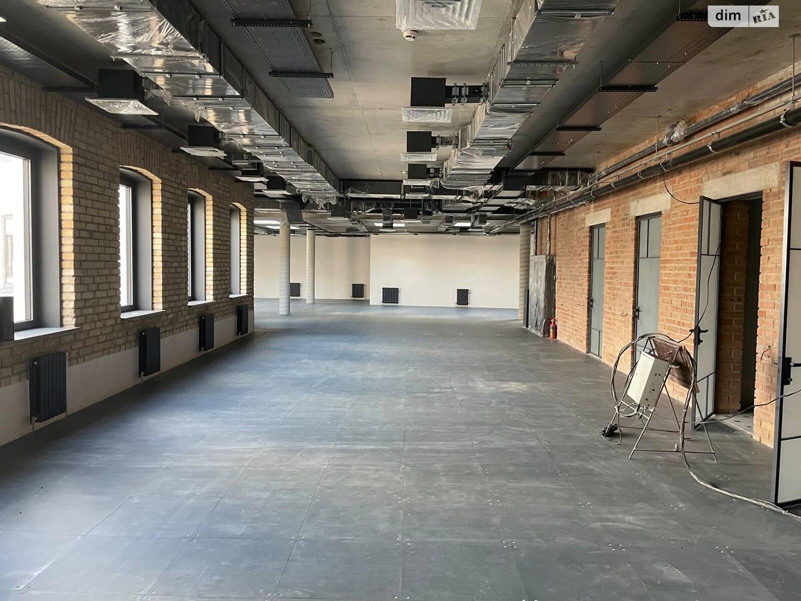 Аренда офисного помещения в Киеве, Прорезная улица 8, помещений - 10, этаж - 6 фото 1 Аренда офисного помещения в Киеве, Прорезная улица 8, помещений - 10, этаж - 6 фото 1