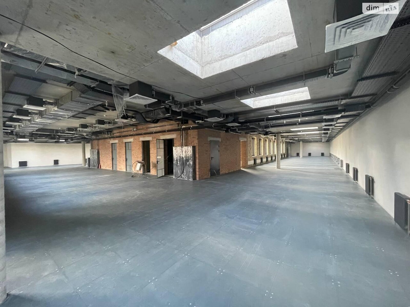 Аренда офисного помещения в Киеве, Прорезная улица 8, помещений - 15, этаж - 7 фото 1 Аренда офисного помещения в Киеве, Прорезная улица 8, помещений - 15, этаж - 7 фото 1