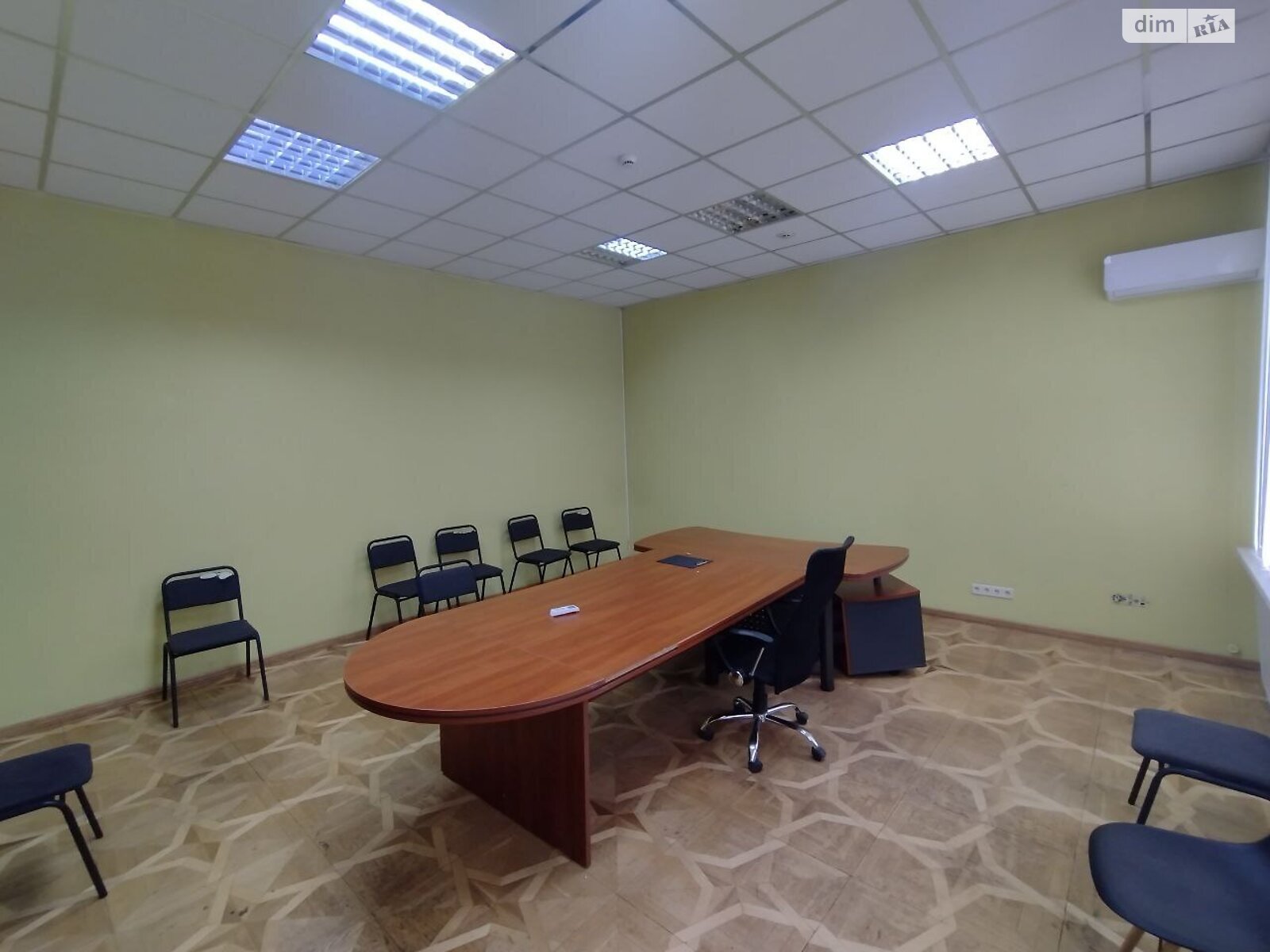 Аренда офисного помещения в Киеве, Сечевых Стрельцов (Артема) улица, помещений - 10, этаж - 3 фото 1 Аренда офисного помещения в Киеве, Сечевых Стрельцов (Артема) улица, помещений - 10, этаж - 3 фото 1
