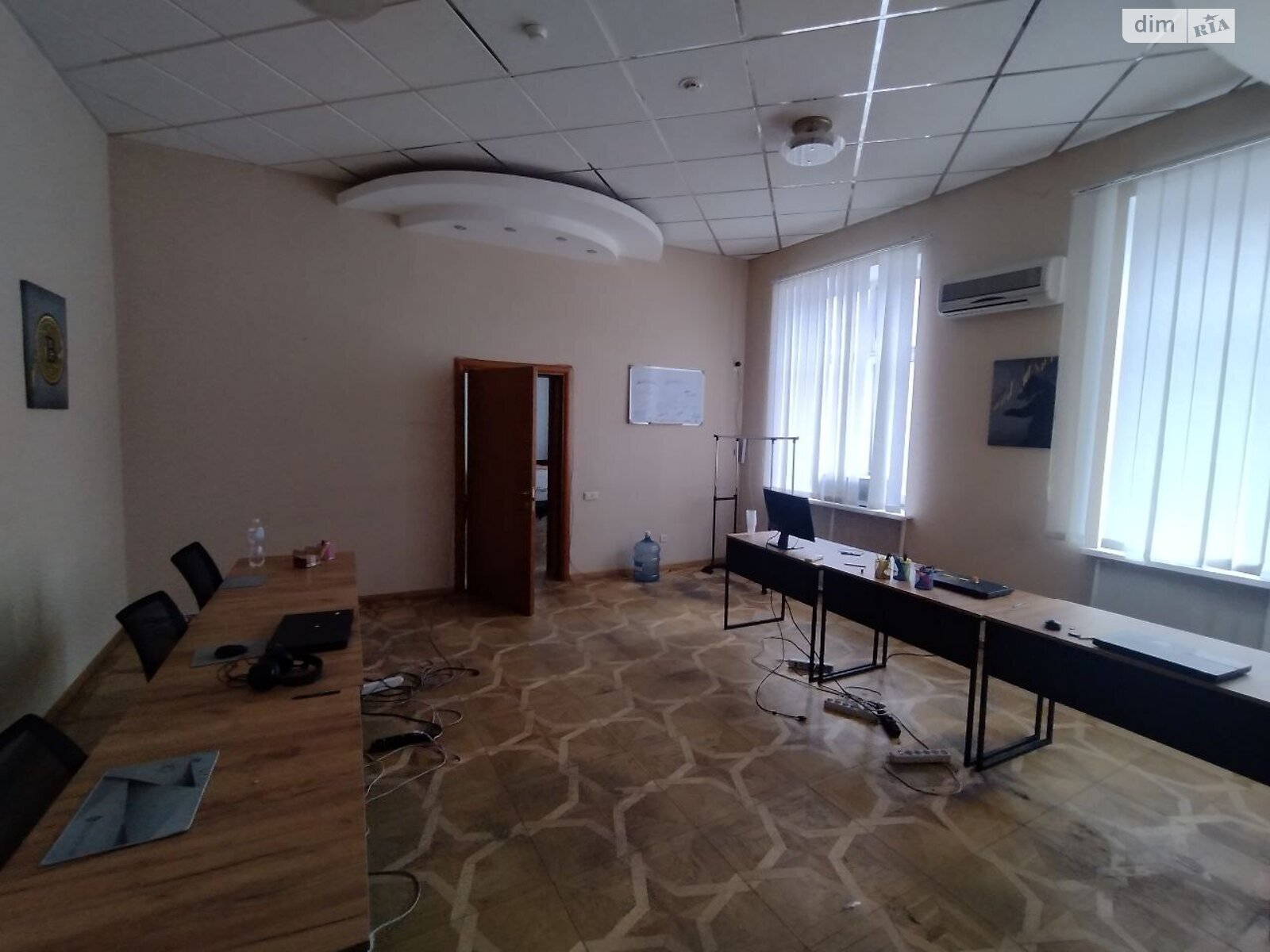 Аренда офисного помещения в Киеве, Сечевых Стрельцов (Артема) улица, помещений - 10, этаж - 3 фото 1 Аренда офисного помещения в Киеве, Сечевых Стрельцов (Артема) улица, помещений - 10, этаж - 3 фото 1