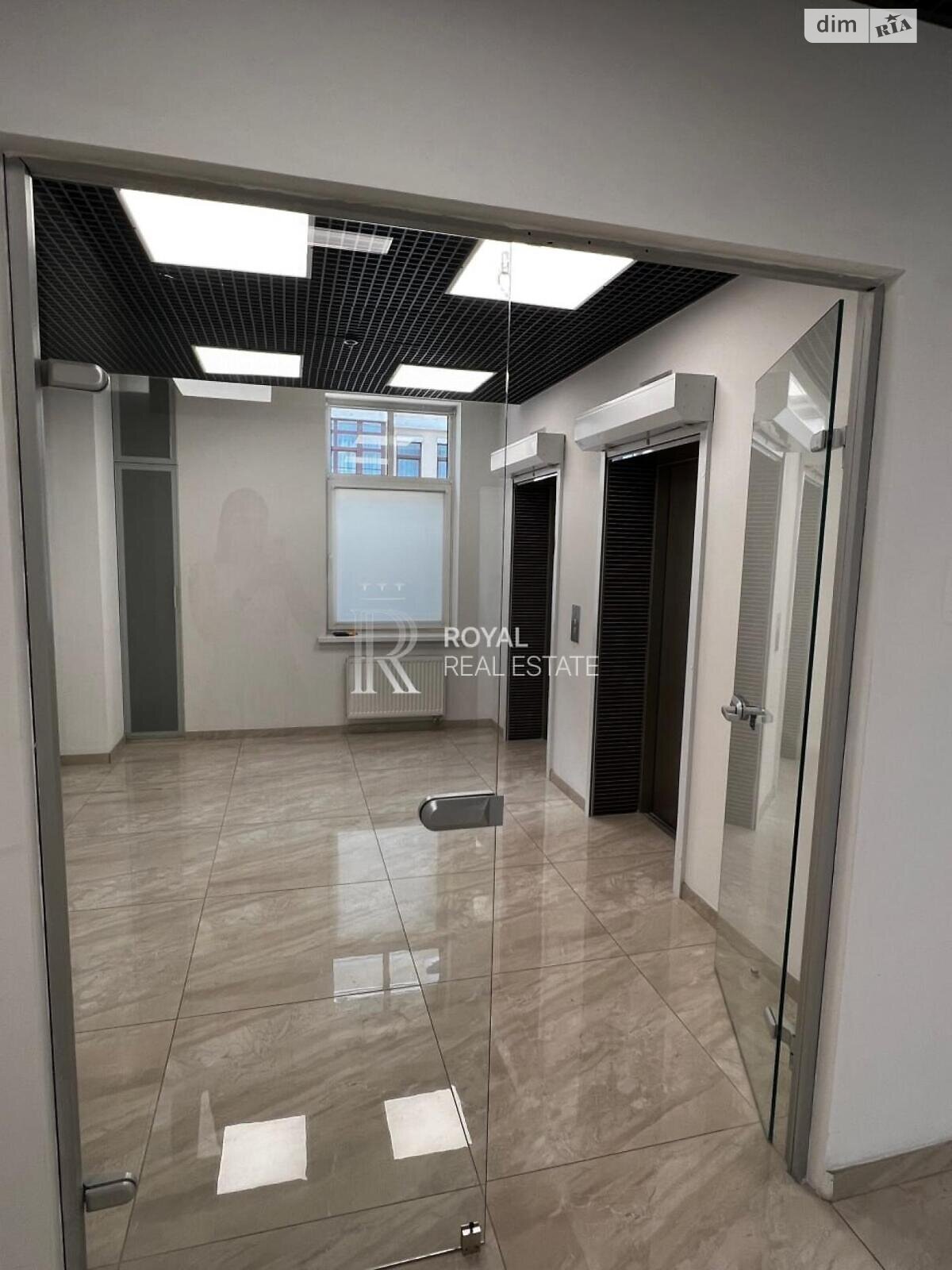 Оренда офісного приміщення в Києві, Володимирська вулиця 38, приміщень - 12, поверх - 5 фото 1 Оренда офісного приміщення в Києві, Володимирська вулиця 38, приміщень - 12, поверх - 5 фото 1