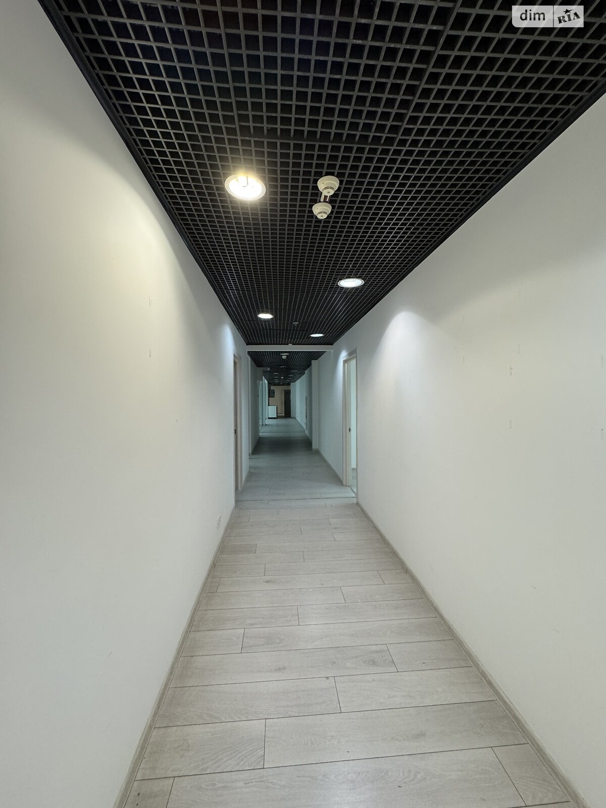 Оренда офісного приміщення в Києві, Володимирська вулиця 38, приміщень - 12, поверх - 5 фото 1 Оренда офісного приміщення в Києві, Володимирська вулиця 38, приміщень - 12, поверх - 5 фото 1