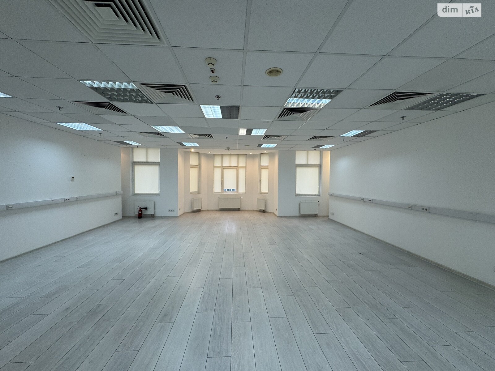 Оренда офісного приміщення в Києві, Володимирська вулиця 38, приміщень - 12, поверх - 5 фото 1 Оренда офісного приміщення в Києві, Володимирська вулиця 38, приміщень - 12, поверх - 5 фото 1