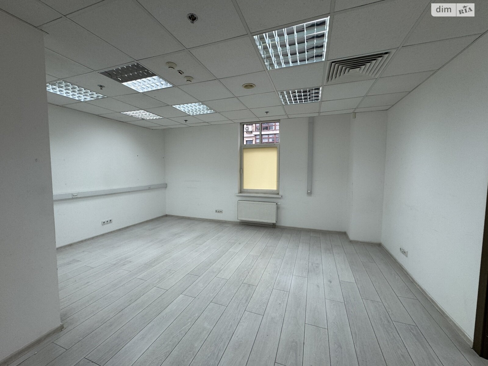 Оренда офісного приміщення в Києві, Володимирська вулиця 38, приміщень - 12, поверх - 5 фото 1 Оренда офісного приміщення в Києві, Володимирська вулиця 38, приміщень - 12, поверх - 5 фото 1
