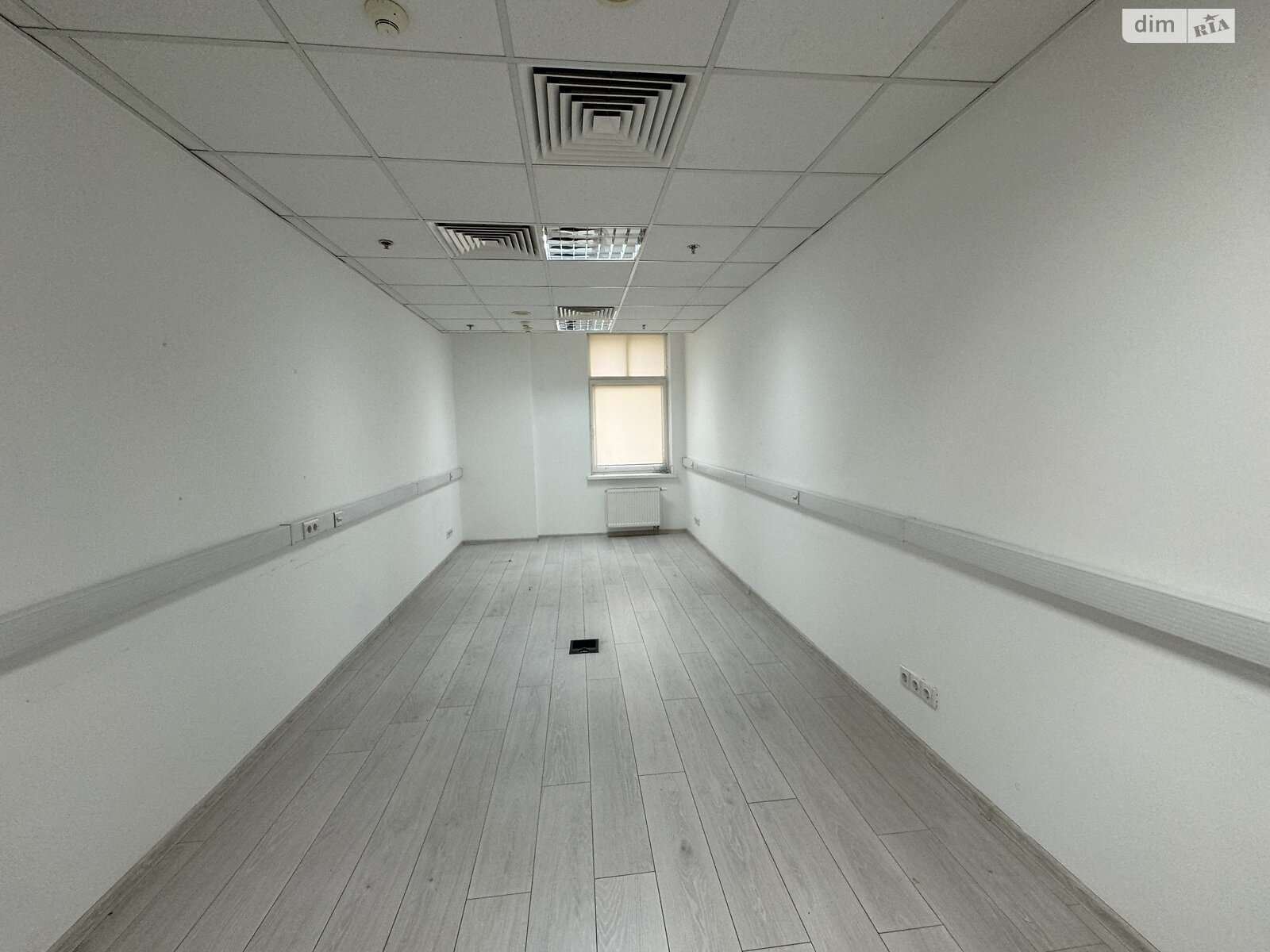 Оренда офісного приміщення в Києві, Володимирська вулиця 38, приміщень - 12, поверх - 5 фото 1 Оренда офісного приміщення в Києві, Володимирська вулиця 38, приміщень - 12, поверх - 5 фото 1