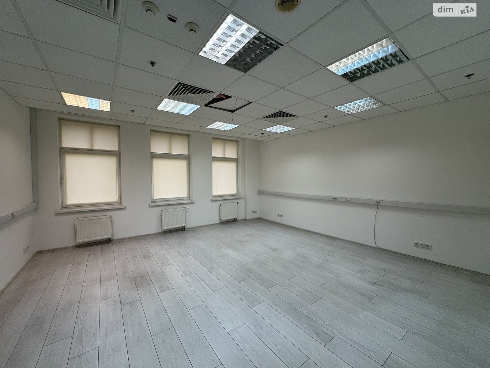 Оренда офісного приміщення в Києві, Володимирська вулиця 38, приміщень - 12, поверх - 5 фото 1 Оренда офісного приміщення в Києві, Володимирська вулиця 38, приміщень - 12, поверх - 5 фото 1