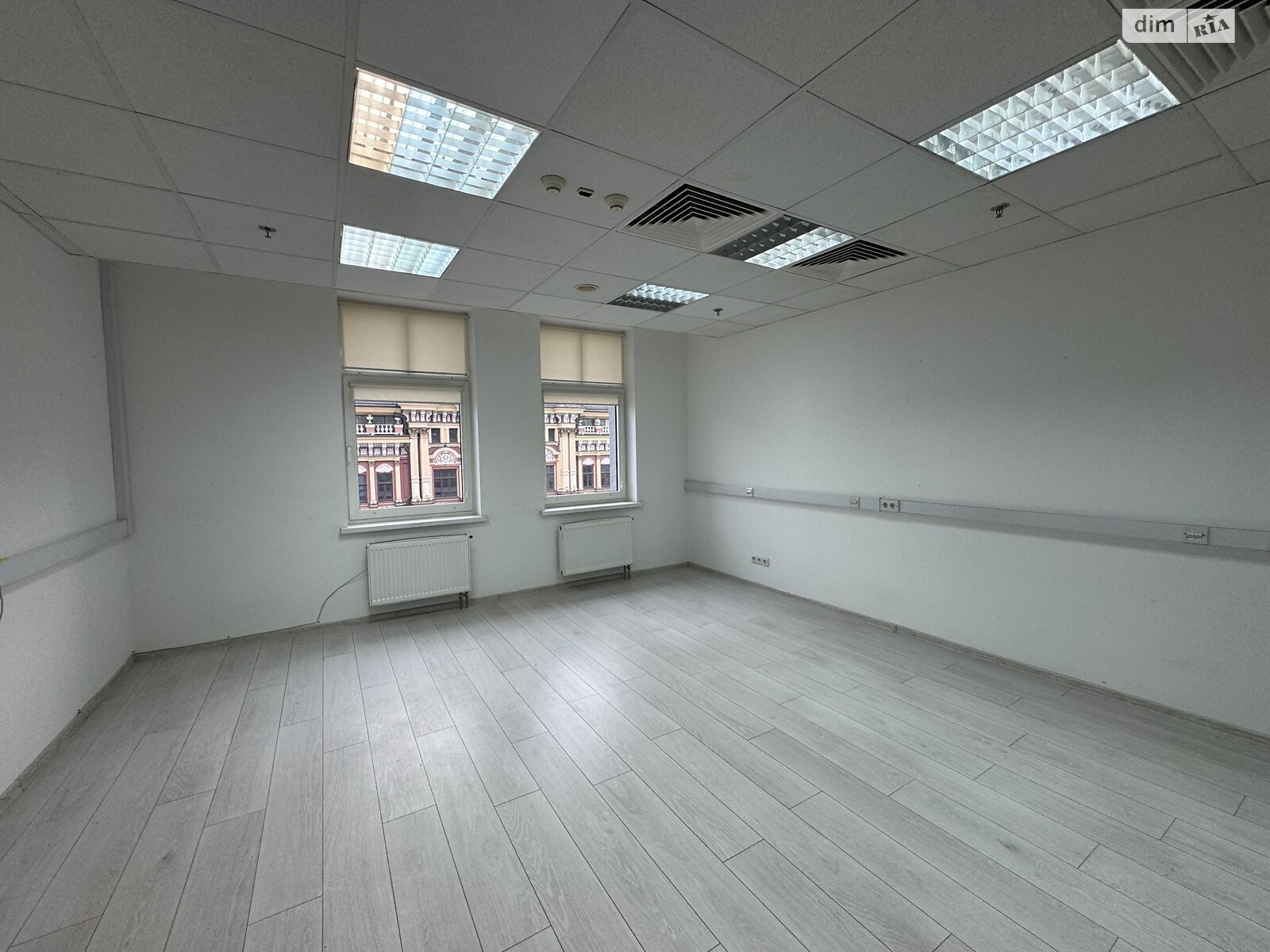 Оренда офісного приміщення в Києві, Володимирська вулиця 38, приміщень - 12, поверх - 5 фото 1 Оренда офісного приміщення в Києві, Володимирська вулиця 38, приміщень - 12, поверх - 5 фото 1