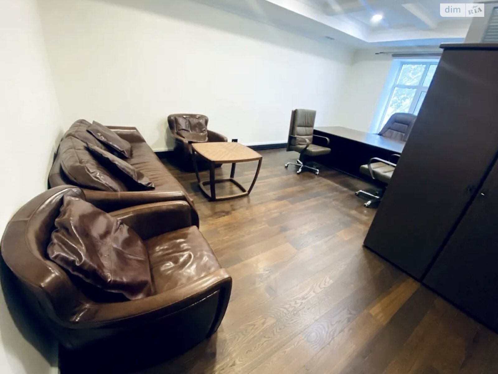 Аренда офисного помещения в Киеве, Владимирская улица 23, помещений - 6, этаж - 3 фото 1