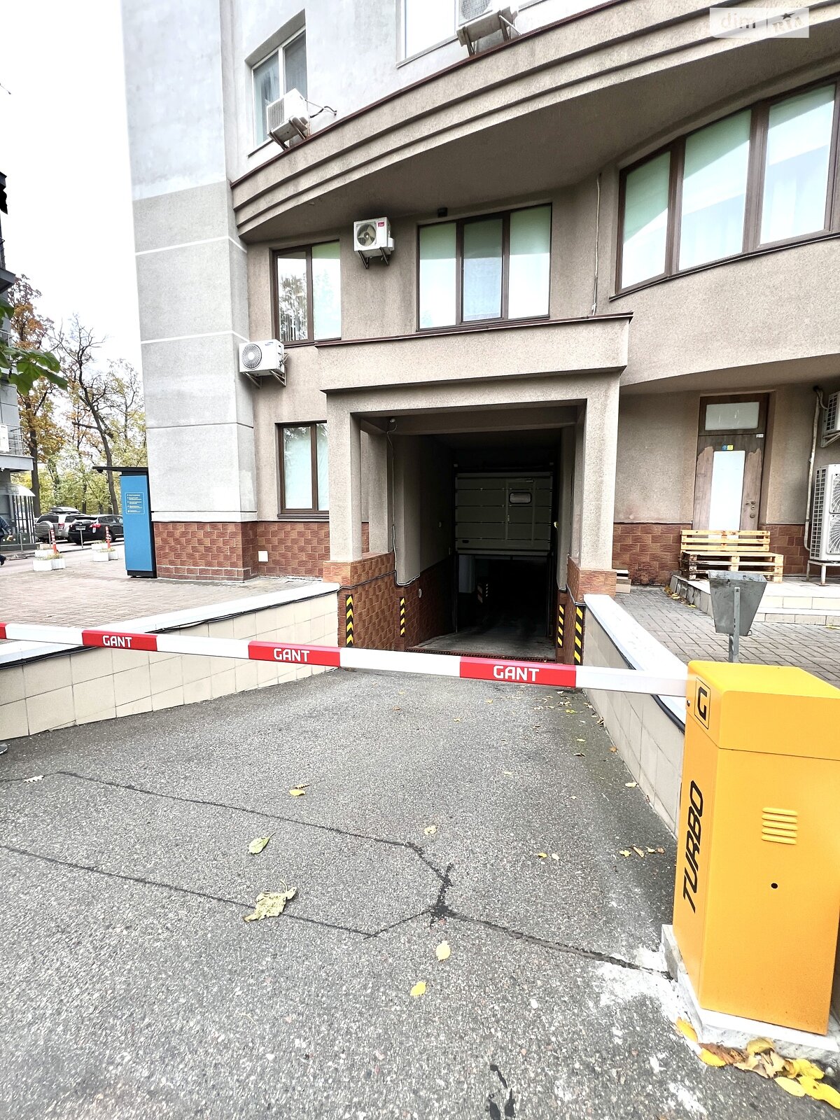 Аренда офисного помещения в Киеве, Берестейский (Победы) проспект 121А, помещений - 6, этаж - 2 фото 1