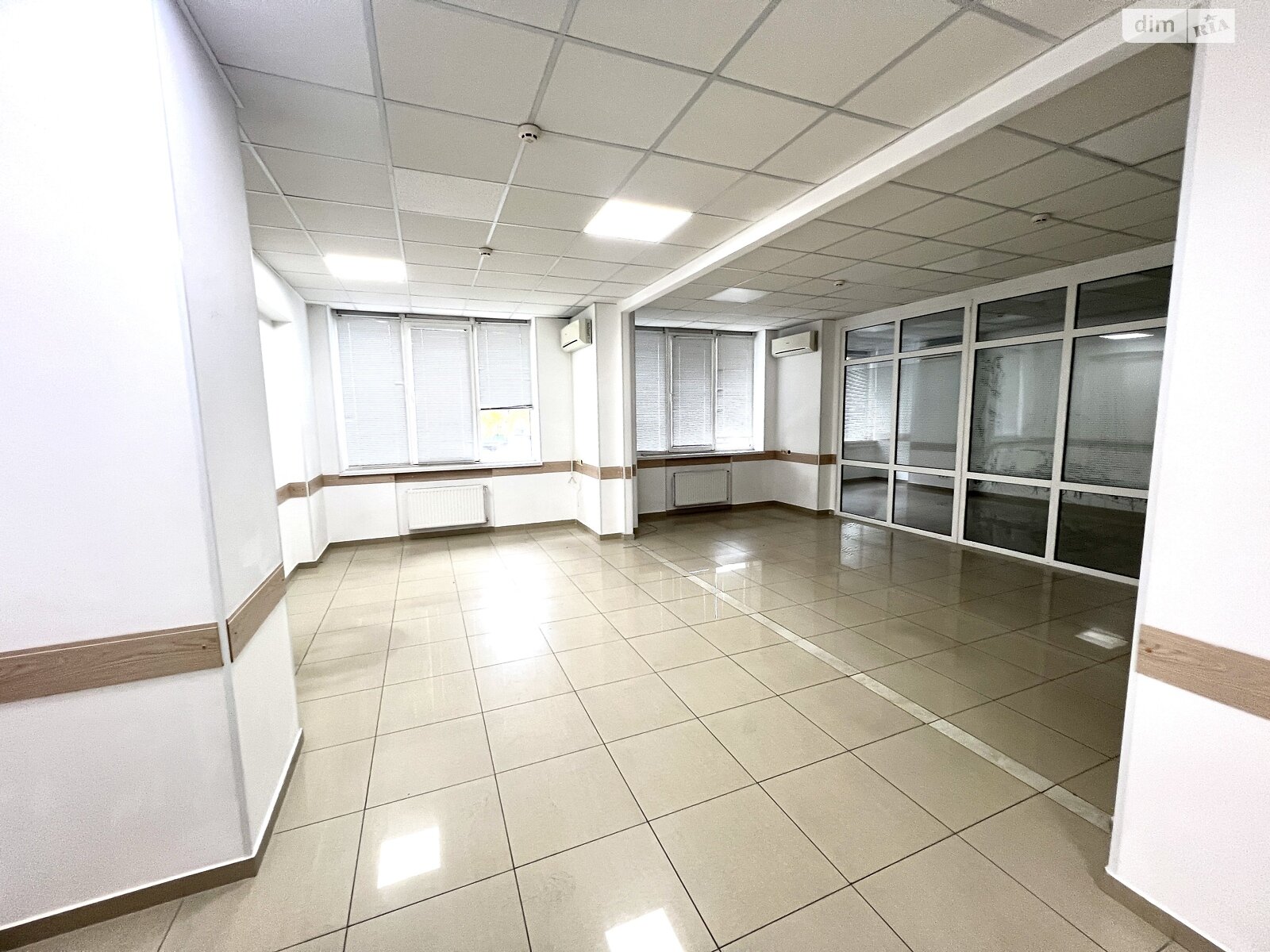 Аренда офисного помещения в Киеве, Берестейский (Победы) проспект 121А, помещений - 6, этаж - 2 фото 1