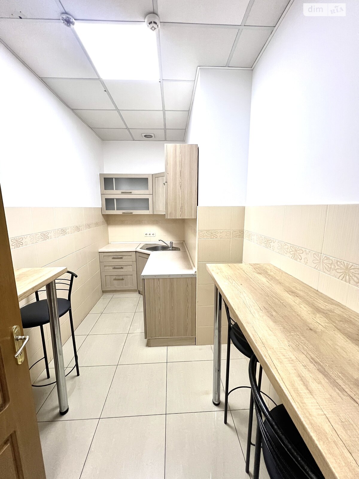 Аренда офисного помещения в Киеве, Берестейский (Победы) проспект 121А, помещений - 6, этаж - 2 фото 1