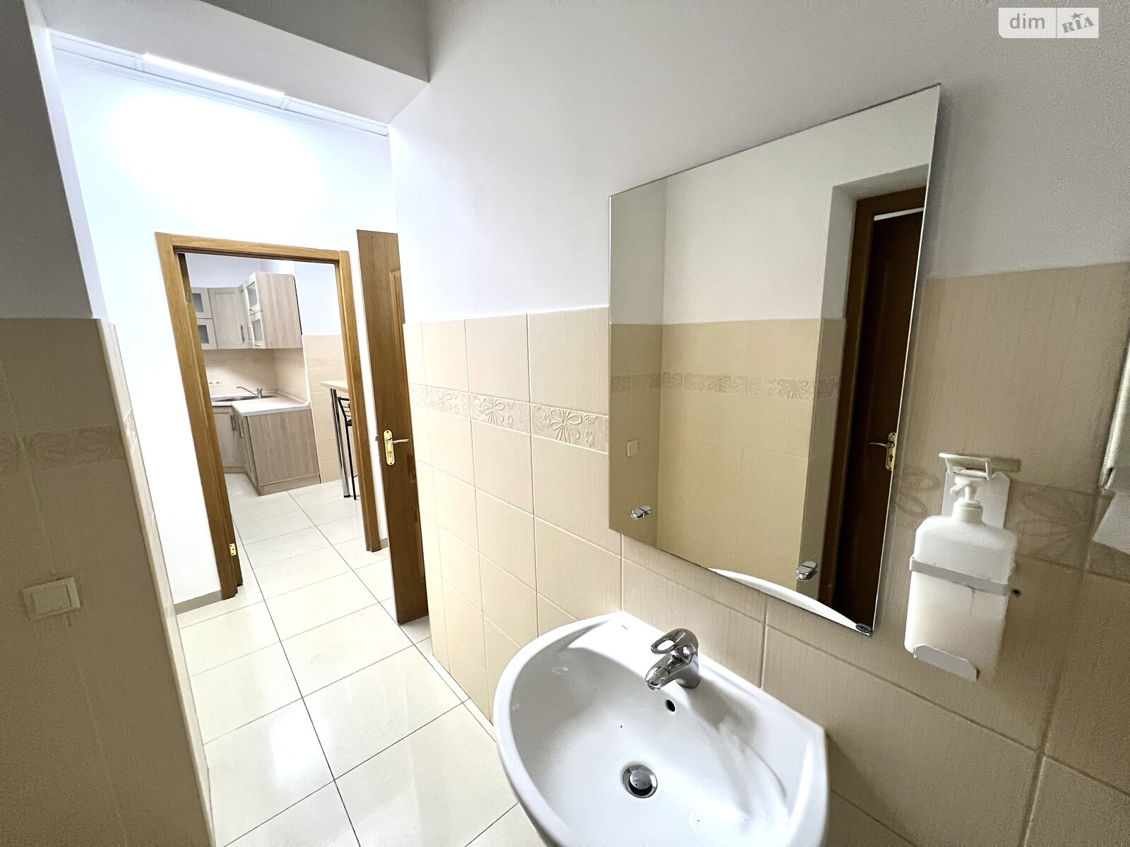 Аренда офисного помещения в Киеве, Берестейский (Победы) проспект 121А, помещений - 6, этаж - 2 фото 1