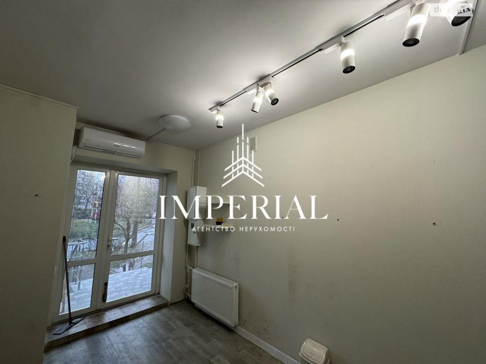 Аренда офисного помещения в Киеве, Симиренко улица 1Б, помещений - 2, этаж - 1 фото 1 Аренда офисного помещения в Киеве, Симиренко улица 1Б, помещений - 2, этаж - 1 фото 1