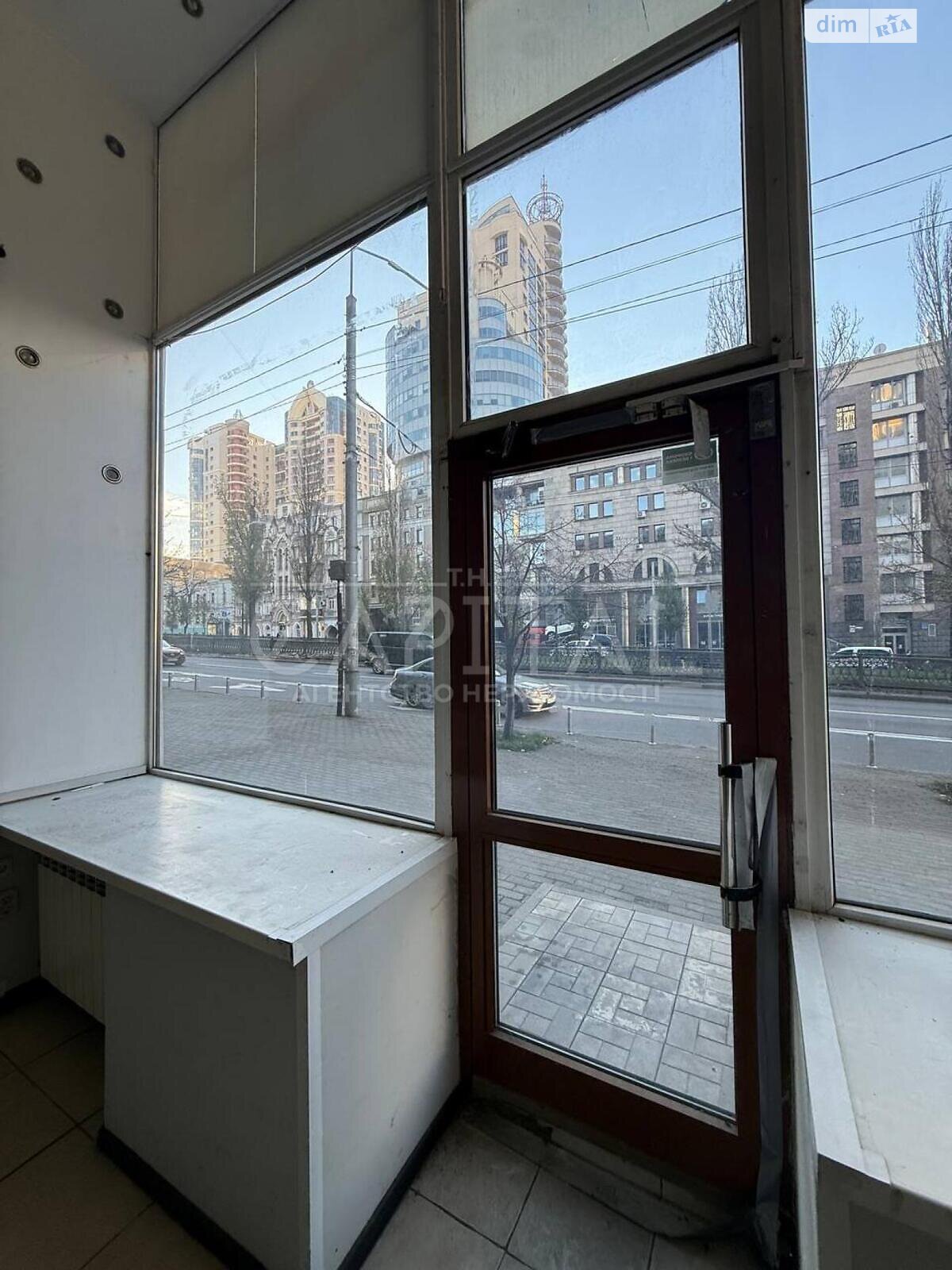 Аренда офисного помещения в Киеве, Тараса Шевченко бульвар 58, помещений - 7, этаж - 1 фото 1