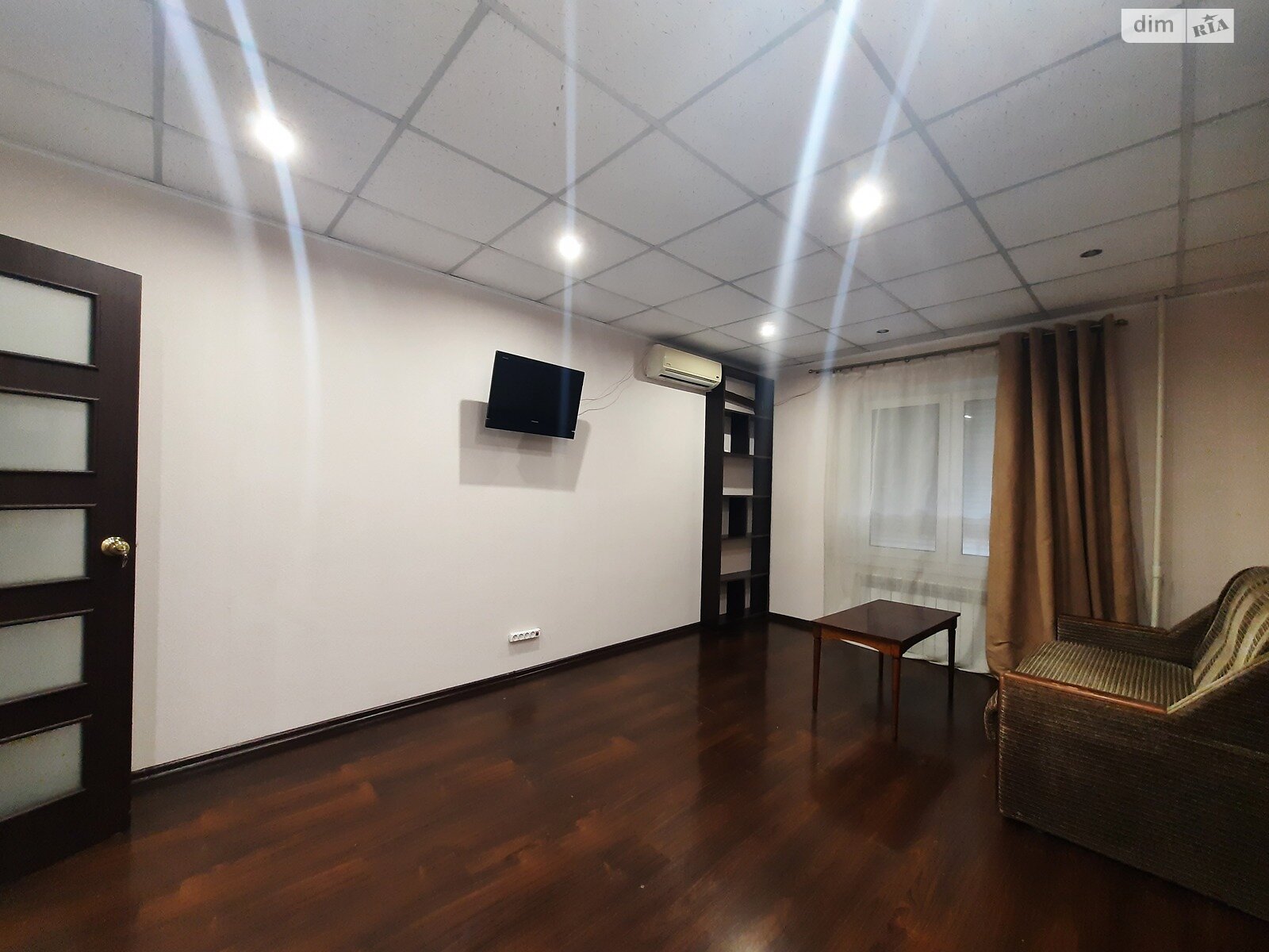 Аренда офисного помещения в Киеве, Юлии Здановской (Ломоносова) улица 83А, помещений -, этаж - 1 фото 1