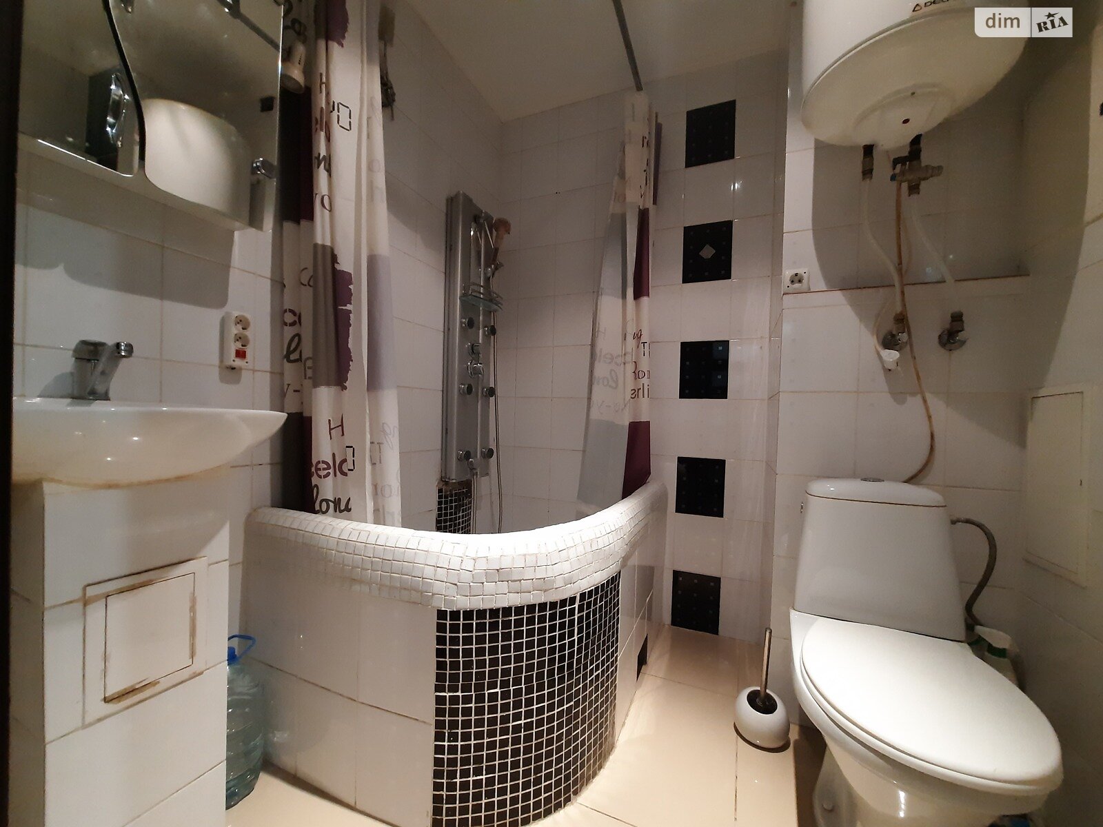 Аренда офисного помещения в Киеве, Юлии Здановской (Ломоносова) улица 83А, помещений -, этаж - 1 фото 1