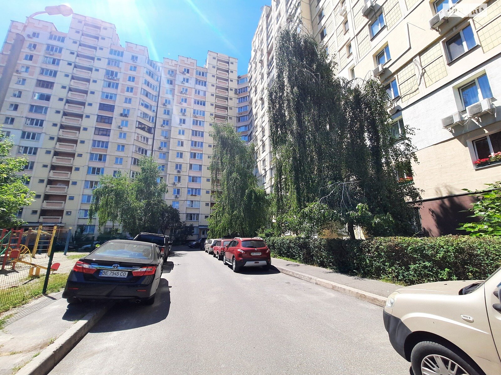 Аренда офисного помещения в Киеве, Юлии Здановской (Ломоносова) улица 83А, помещений -, этаж - 1 фото 1