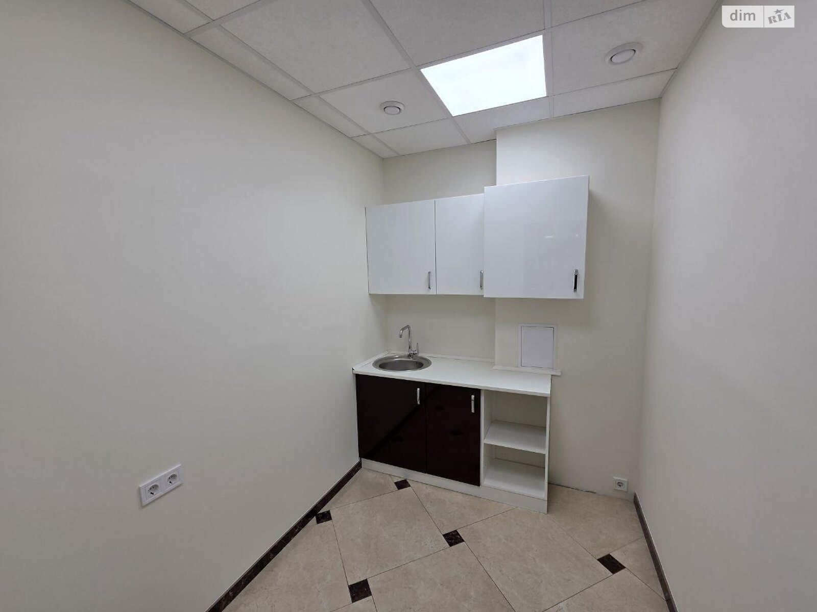 Оренда офісного приміщення в Києві, Артема вулиця 50, приміщень - 8, поверх - 5 фото 1 Оренда офісного приміщення в Києві, Артема вулиця 50, приміщень - 8, поверх - 5 фото 1