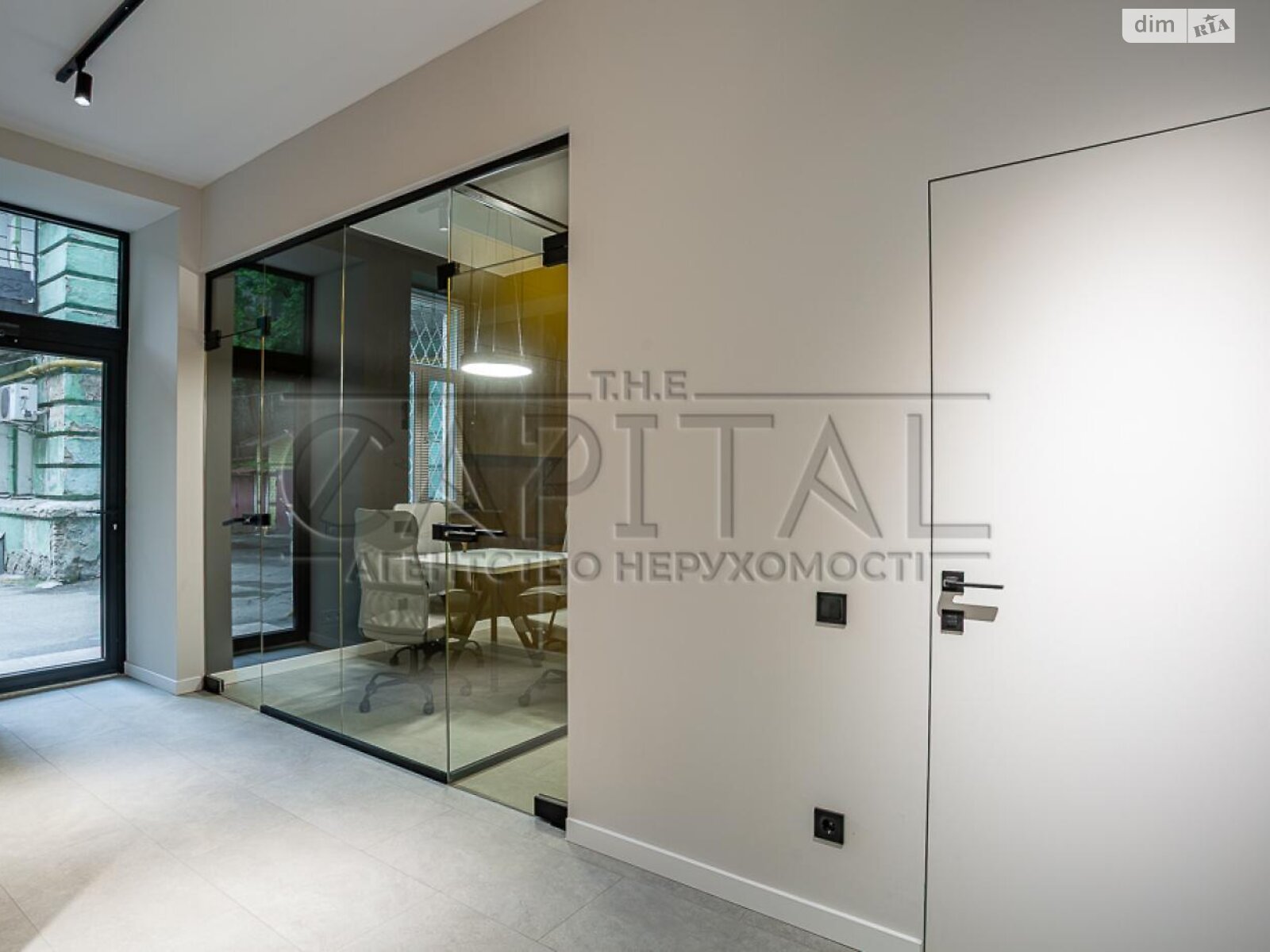 Аренда офисного помещения в Киеве, Богдана Хмельницкого улица 9, помещений - 4, этаж - 1 фото 1