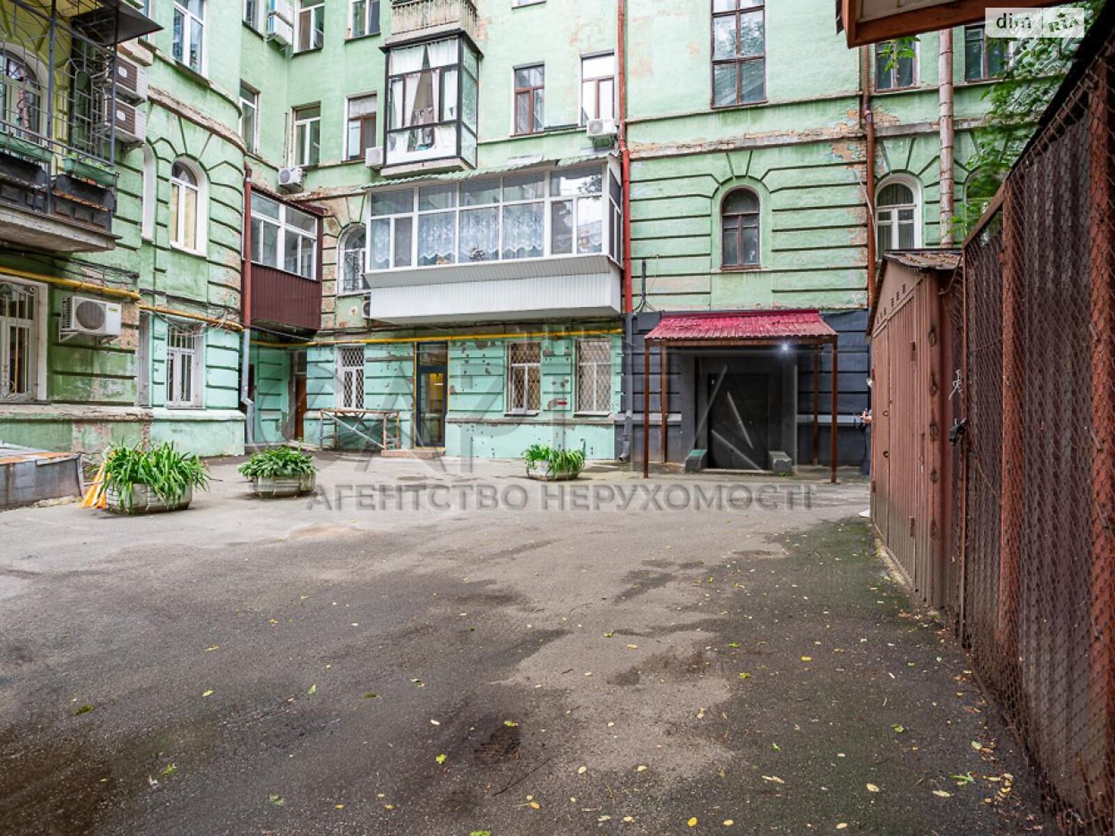 Аренда офисного помещения в Киеве, Богдана Хмельницкого улица 9, помещений - 4, этаж - 1 фото 1