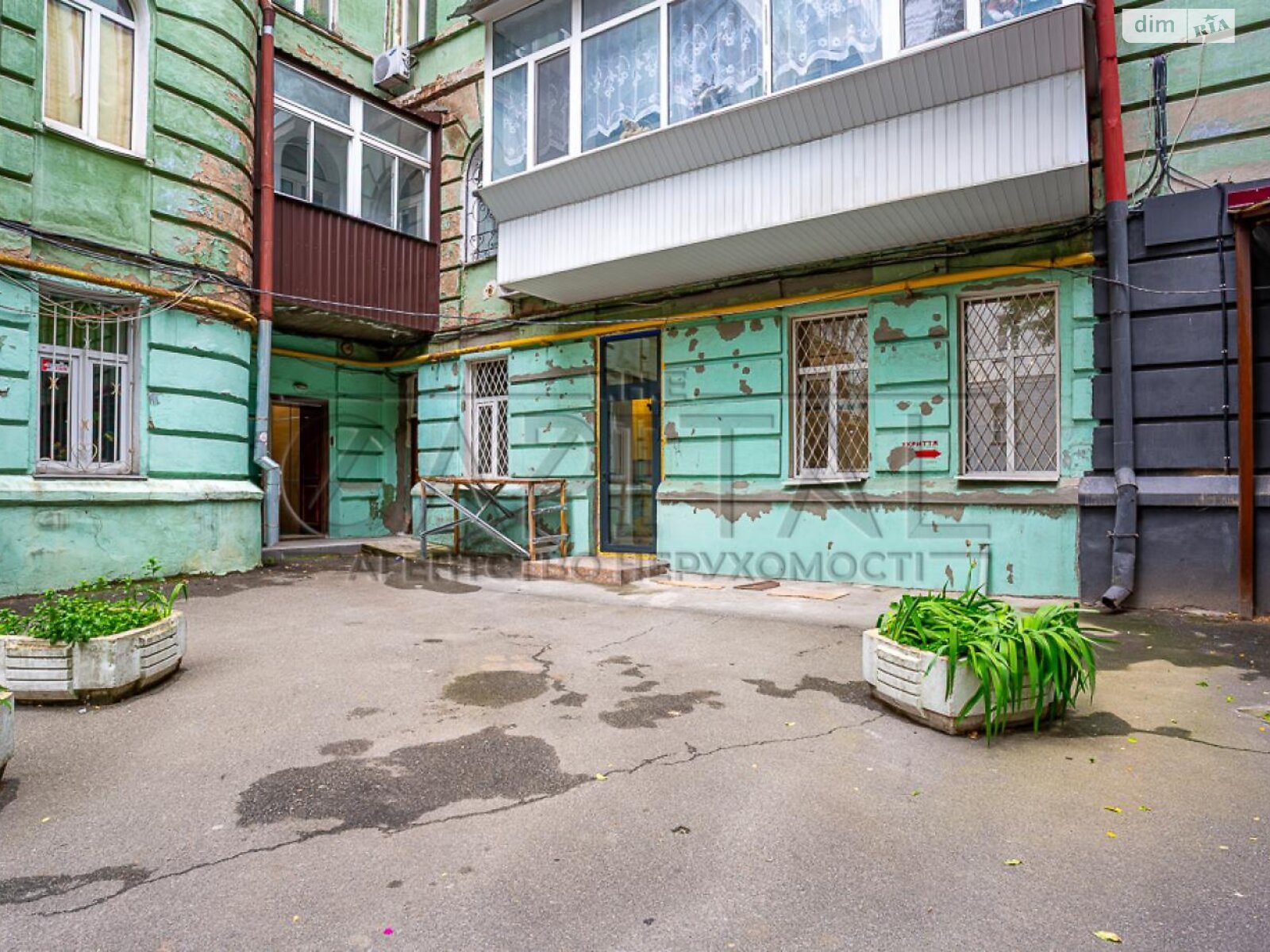 Аренда офисного помещения в Киеве, Богдана Хмельницкого улица 9, помещений - 4, этаж - 1 фото 1