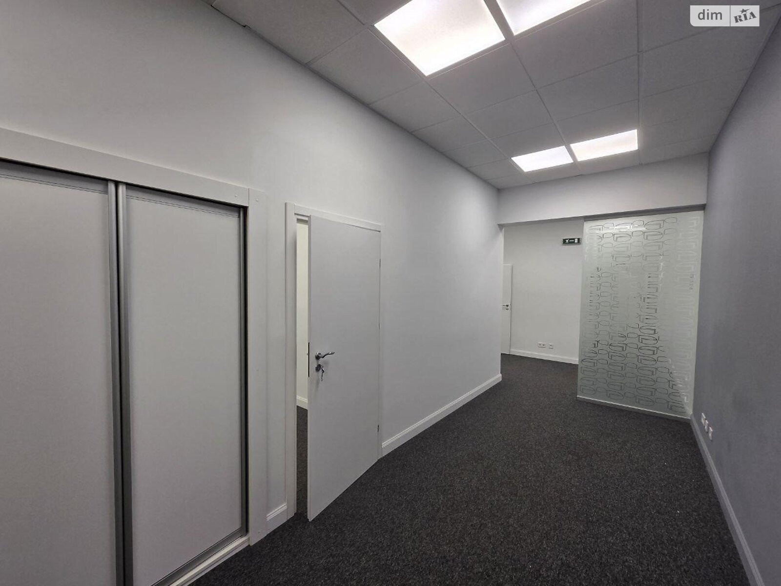 Оренда офісного приміщення в Києві, Богдана Хмельницького вулиця 52А, приміщень - 8, поверх - 3 фото 1 Оренда офісного приміщення в Києві, Богдана Хмельницького вулиця 52А, приміщень - 8, поверх - 3 фото 1