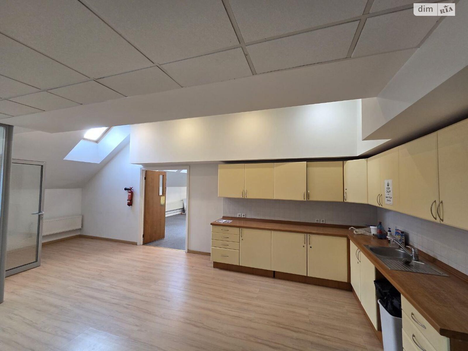 Оренда офісного приміщення в Києві, Богдана Хмельницького вулиця 52А, приміщень - 10, поверх - 5 фото 1 Оренда офісного приміщення в Києві, Богдана Хмельницького вулиця 52А, приміщень - 10, поверх - 5 фото 1