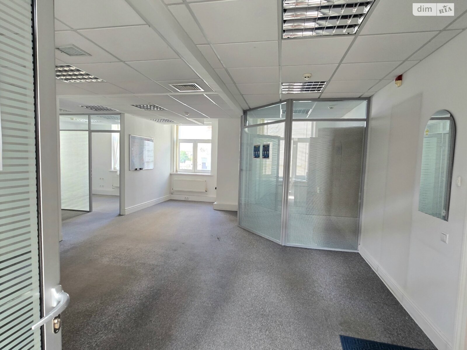 Оренда офісного приміщення в Києві, Богдана Хмельницького вулиця 52, приміщень - 7, поверх - 5 фото 1