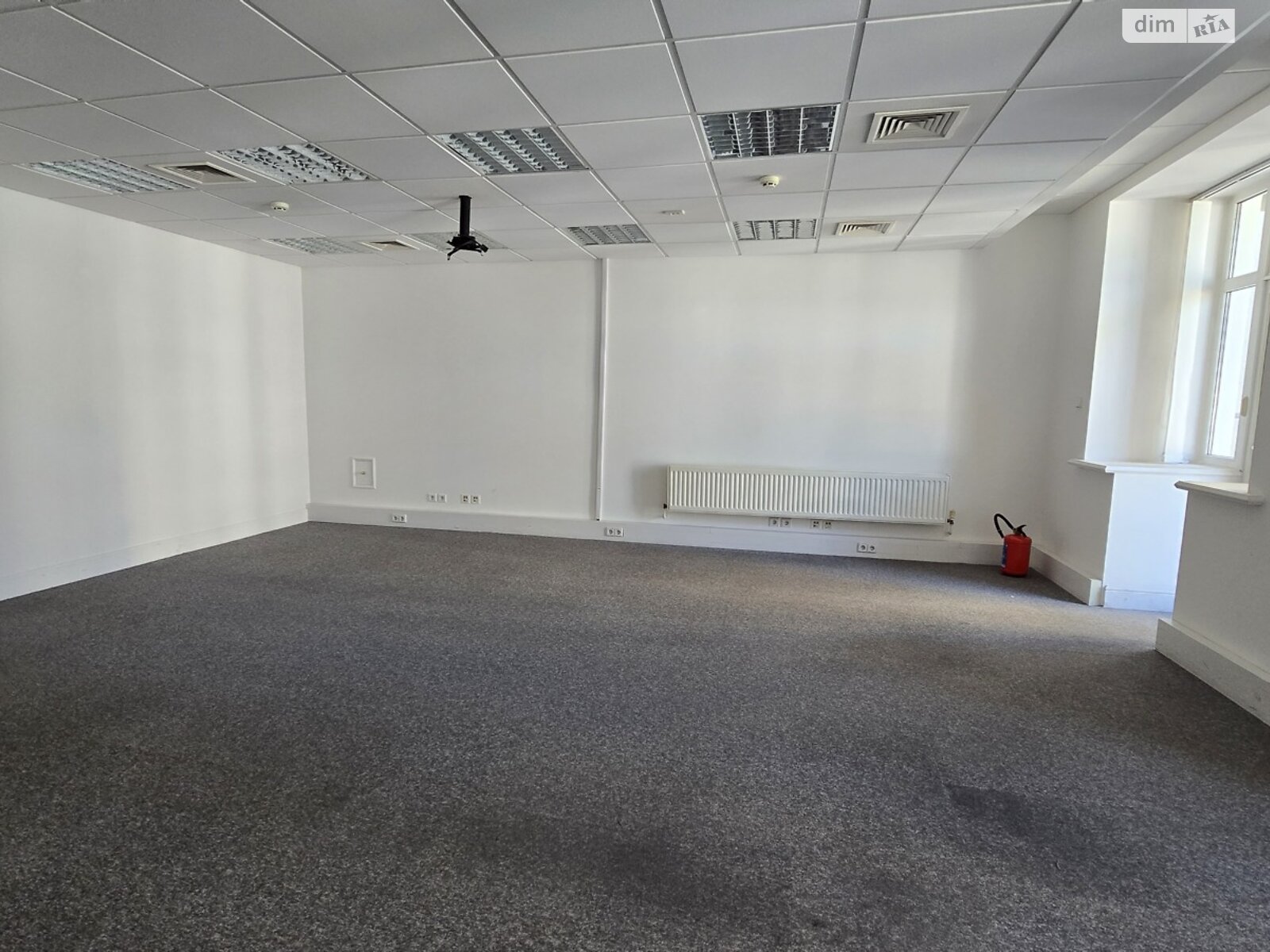 Оренда офісного приміщення в Києві, Богдана Хмельницького вулиця 52, приміщень - 7, поверх - 5 фото 1